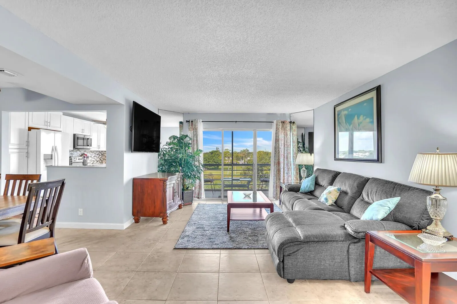 3959 Via Poinciana, #503