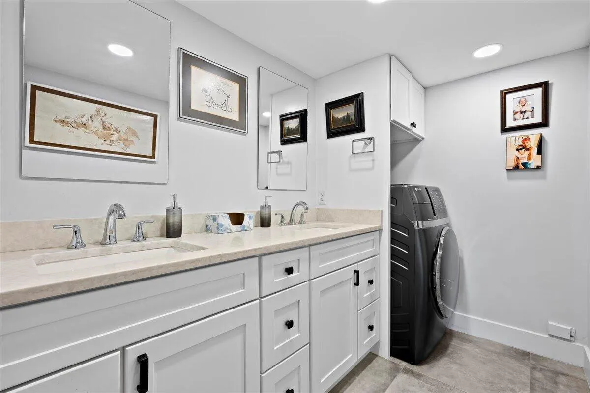 120 Lakeshore Drive, #436