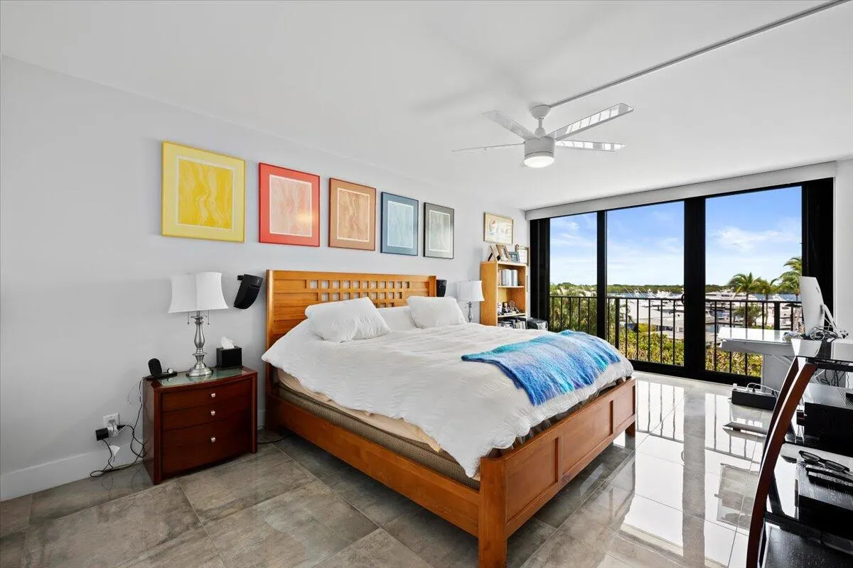 120 Lakeshore Drive, #436