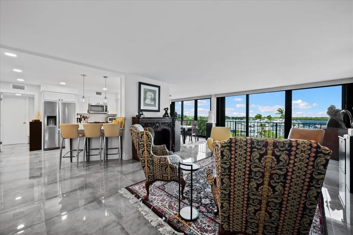 120 Lakeshore Drive, #436