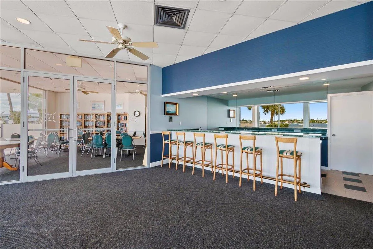 120 Lakeshore Drive, #436