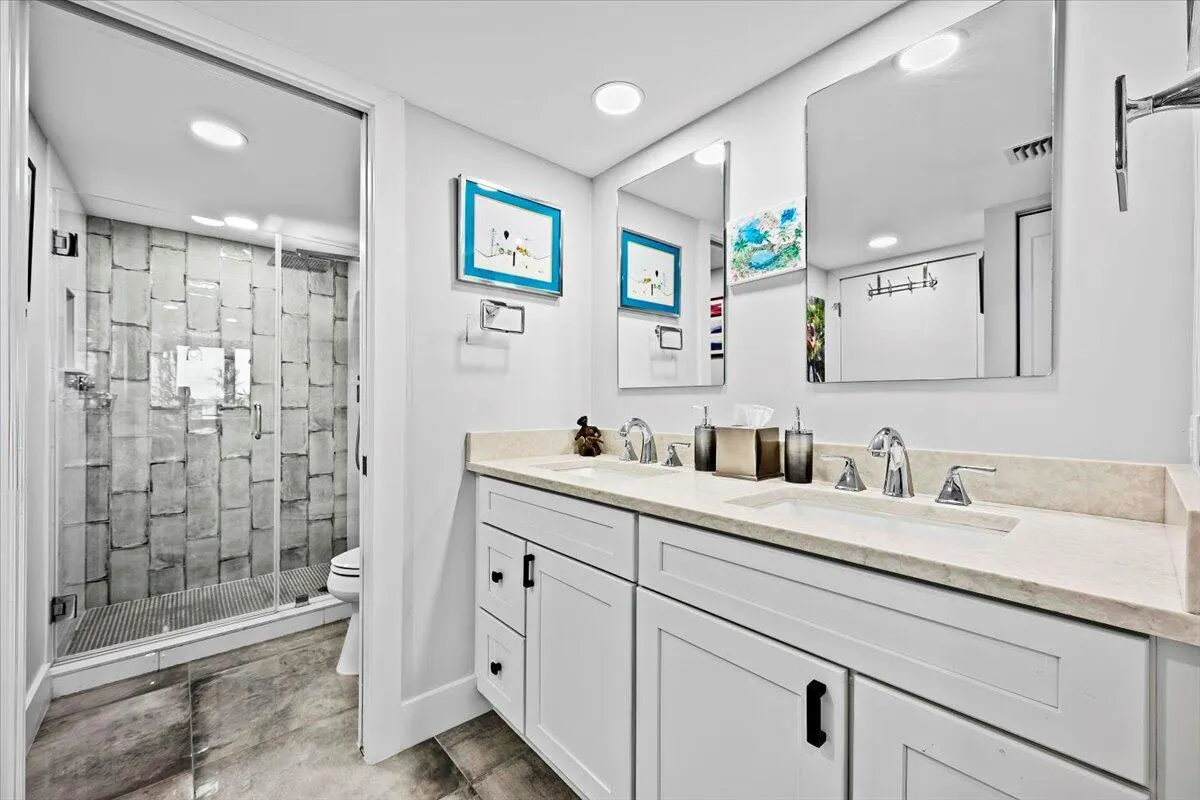 120 Lakeshore Drive, #436