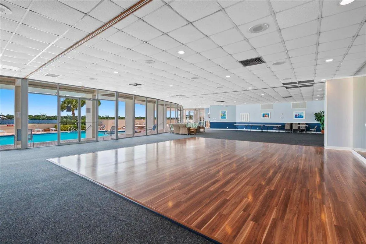 120 Lakeshore Drive, #436
