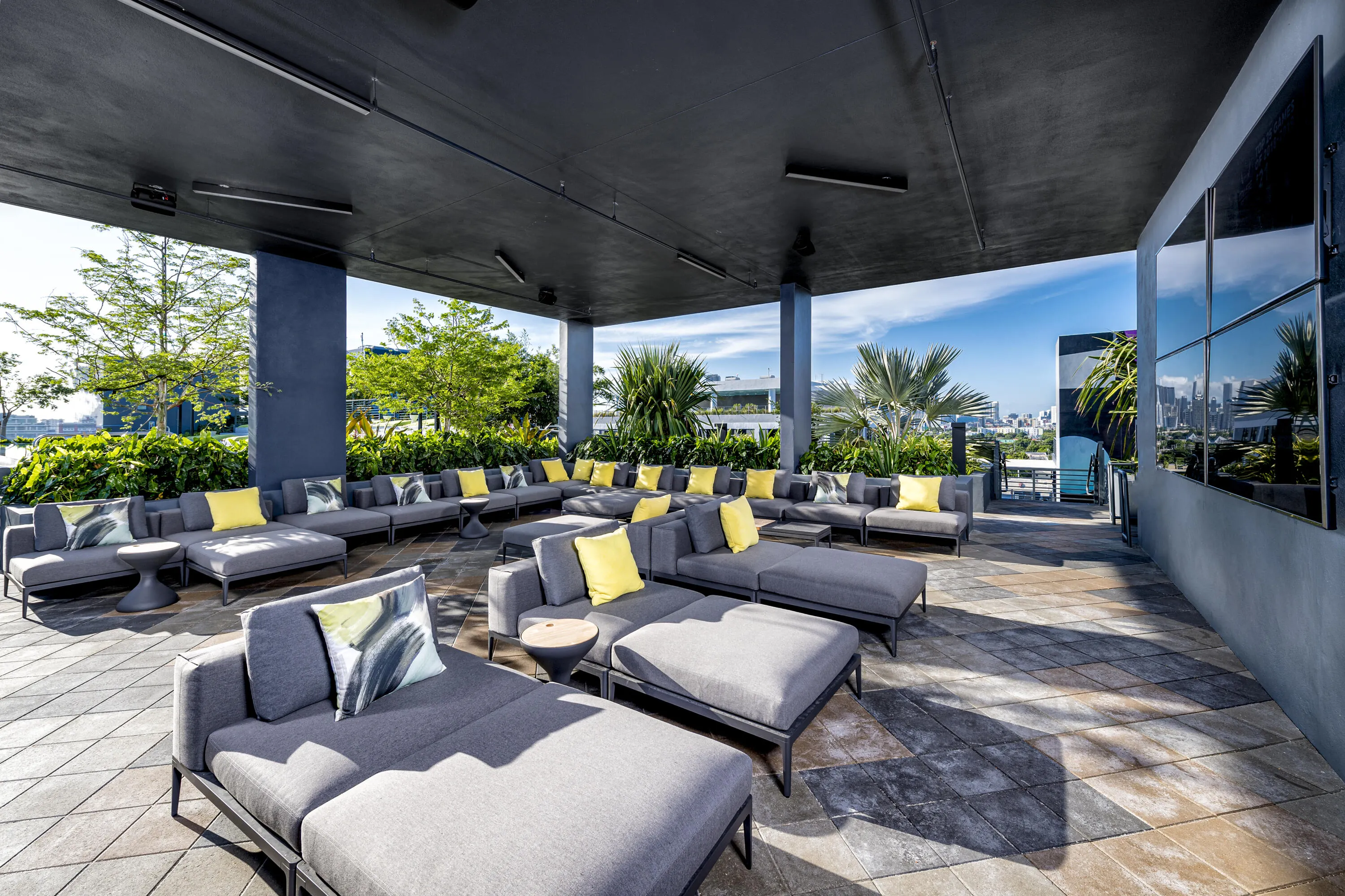 240 NW 25th Street, #415