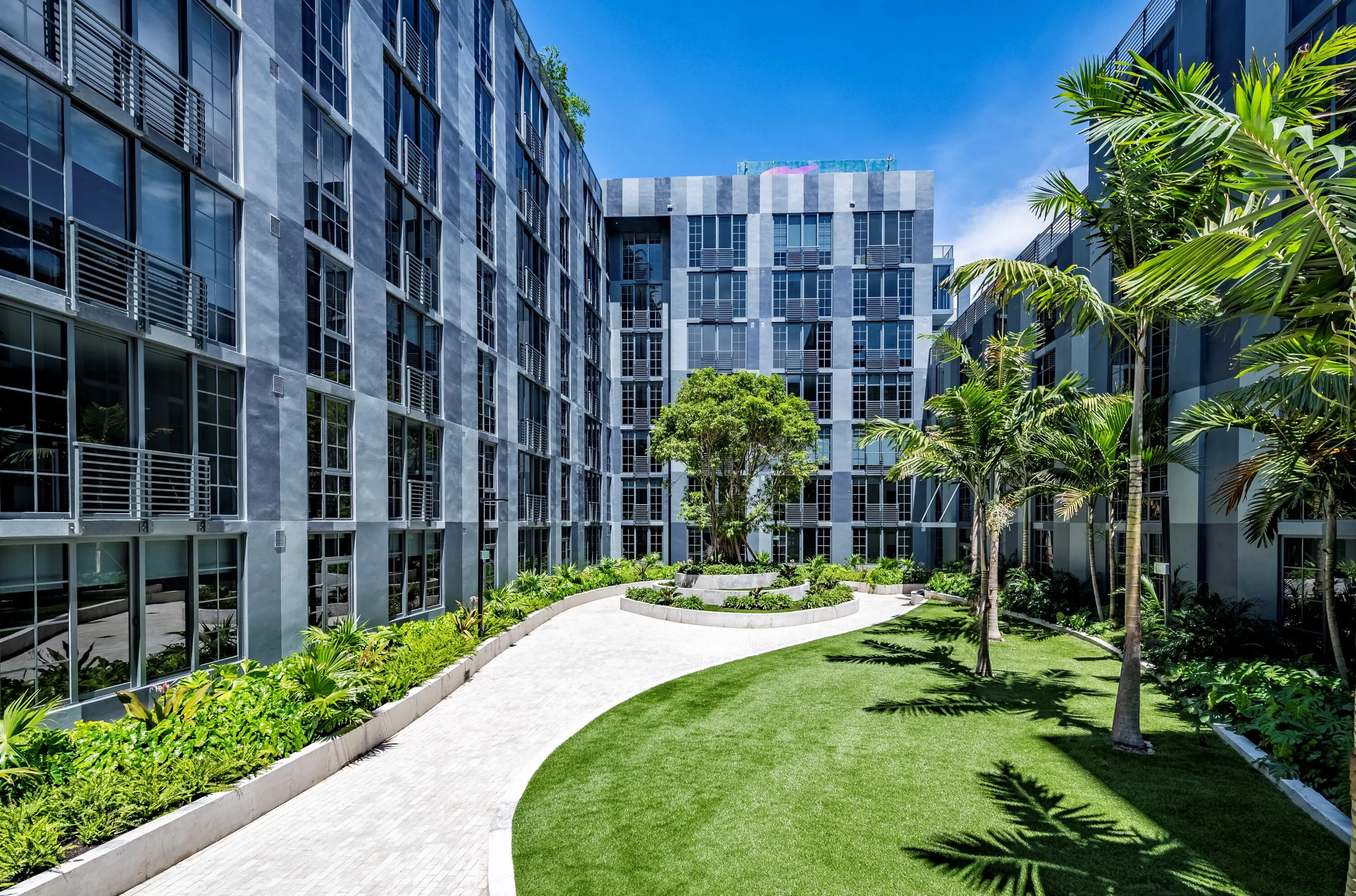 240 NW 25th Street, #415