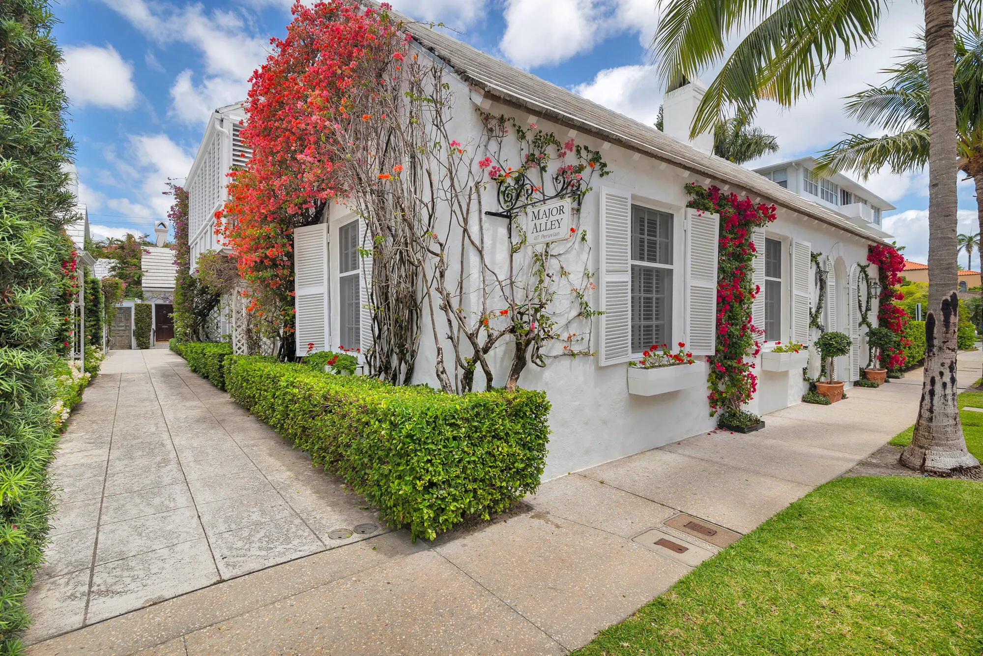 417 Peruvian Avenue, #1