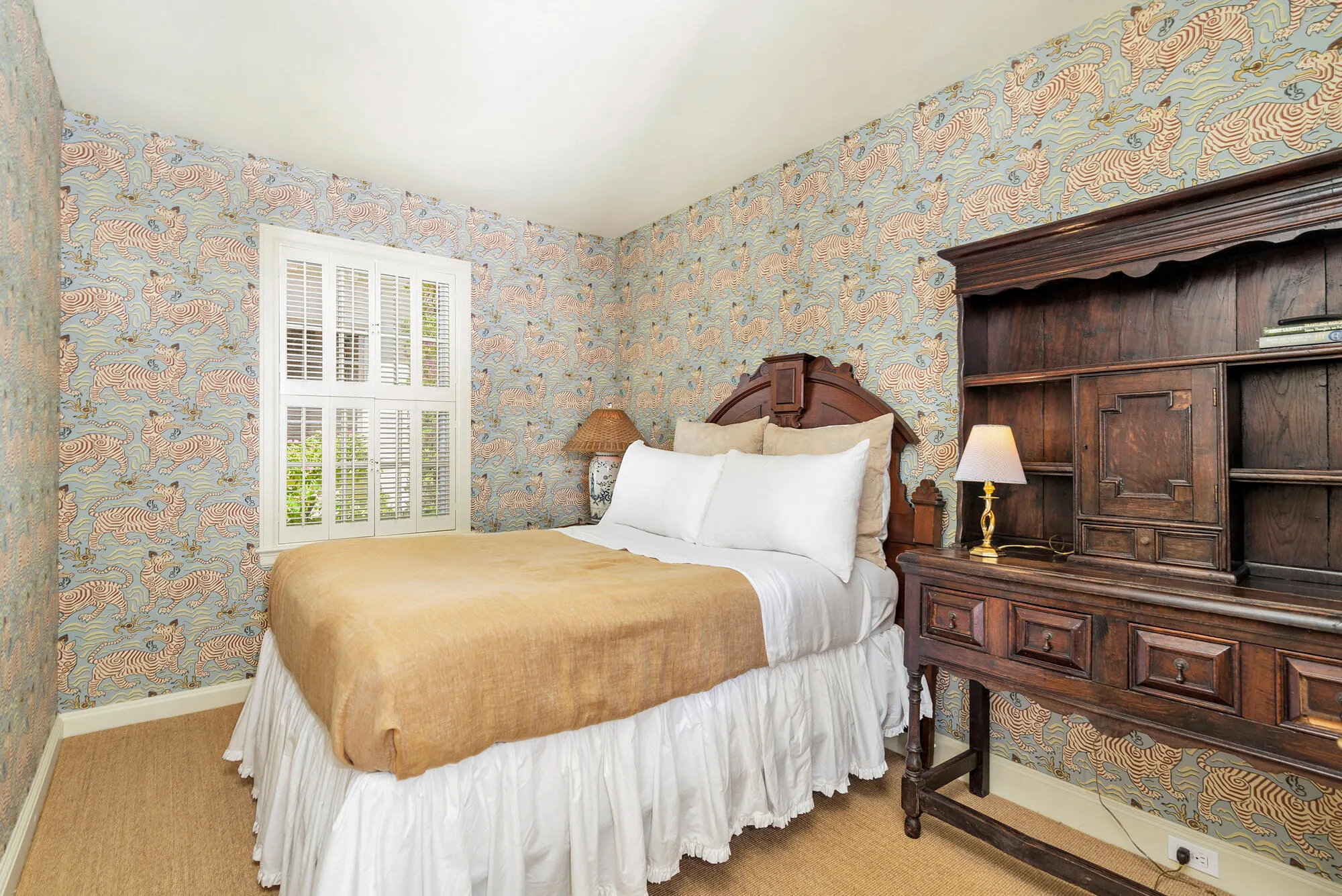 417 Peruvian Avenue, #1