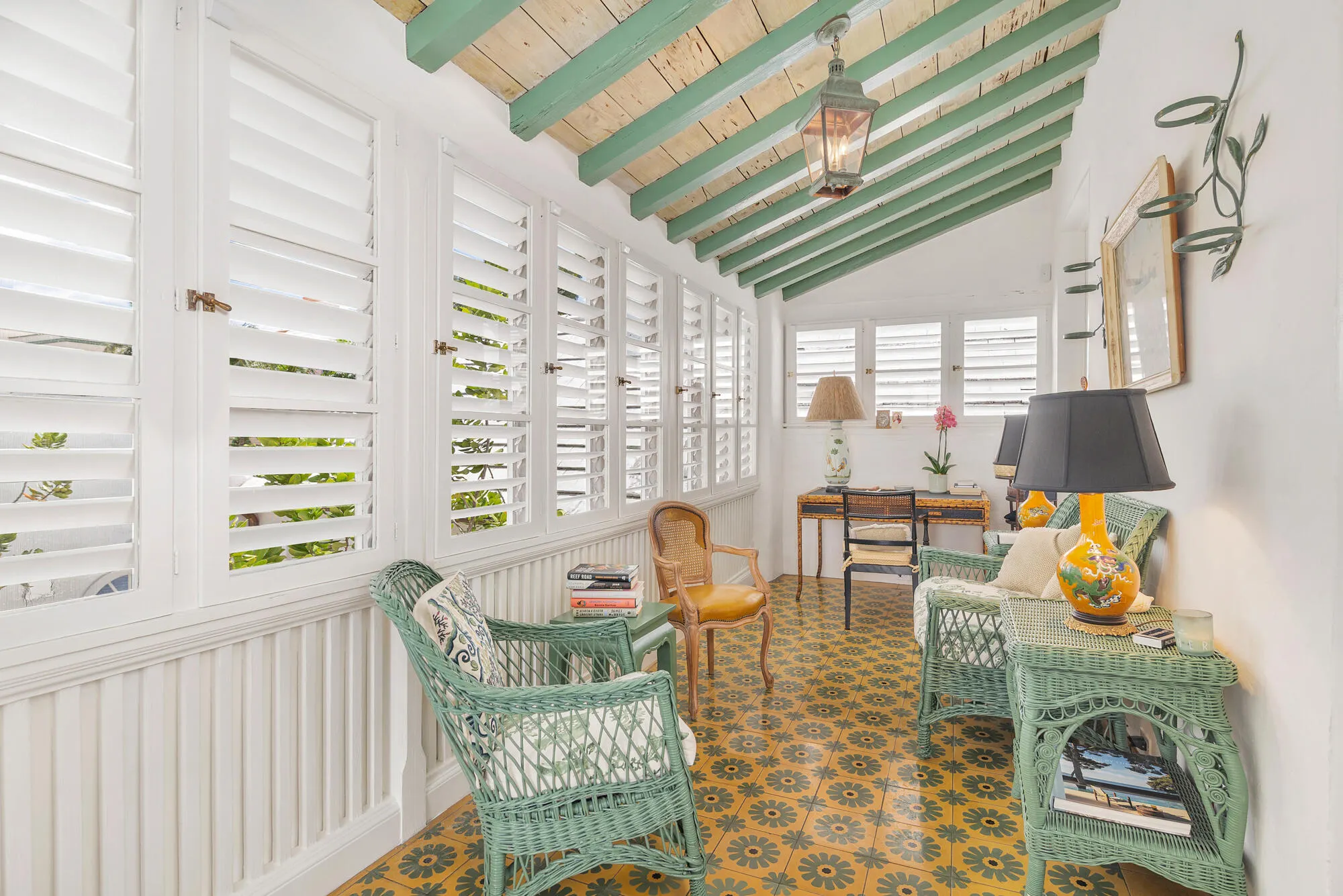 417 Peruvian Avenue, #1