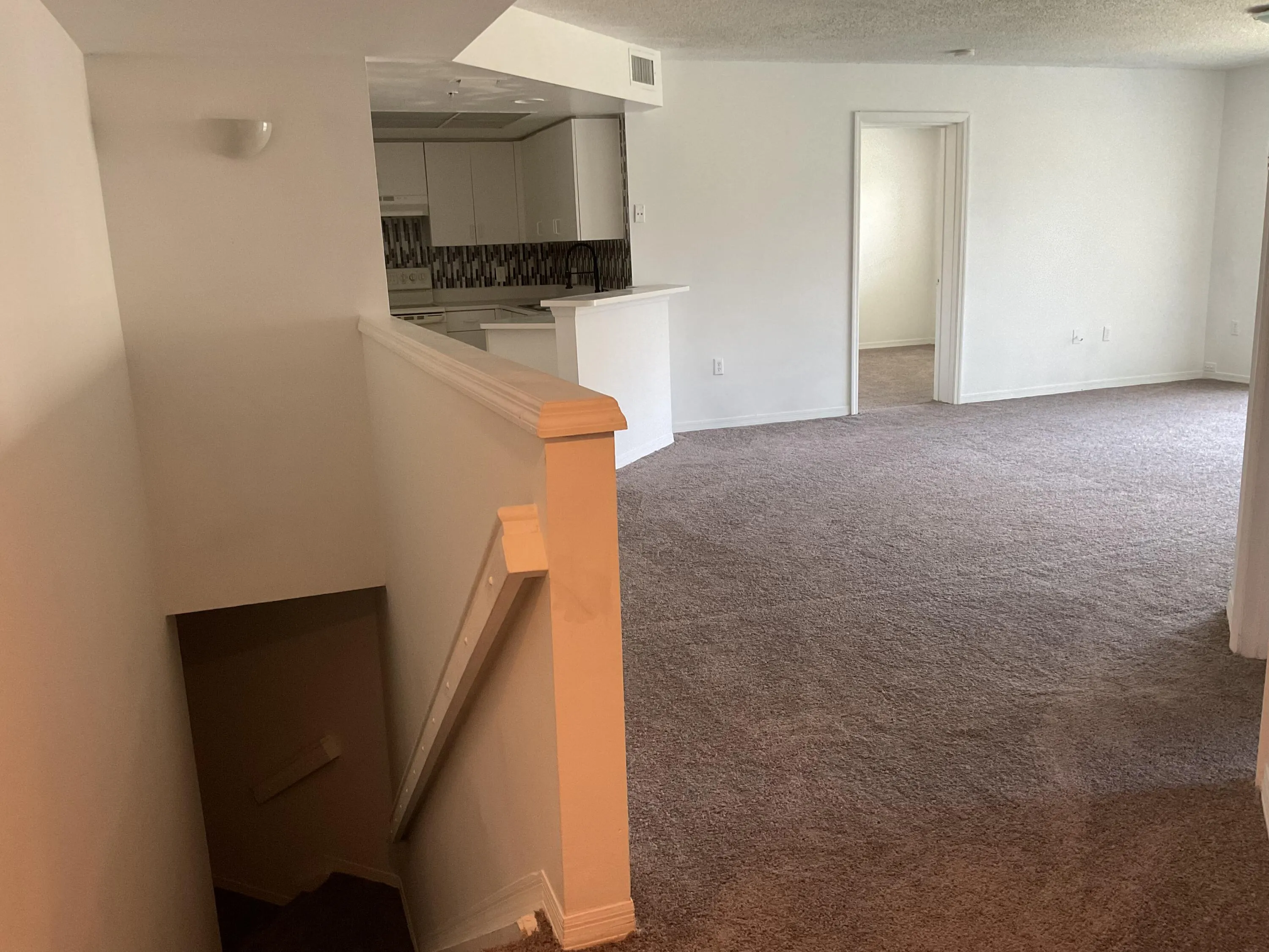 4175 N Haverhill Road, #905