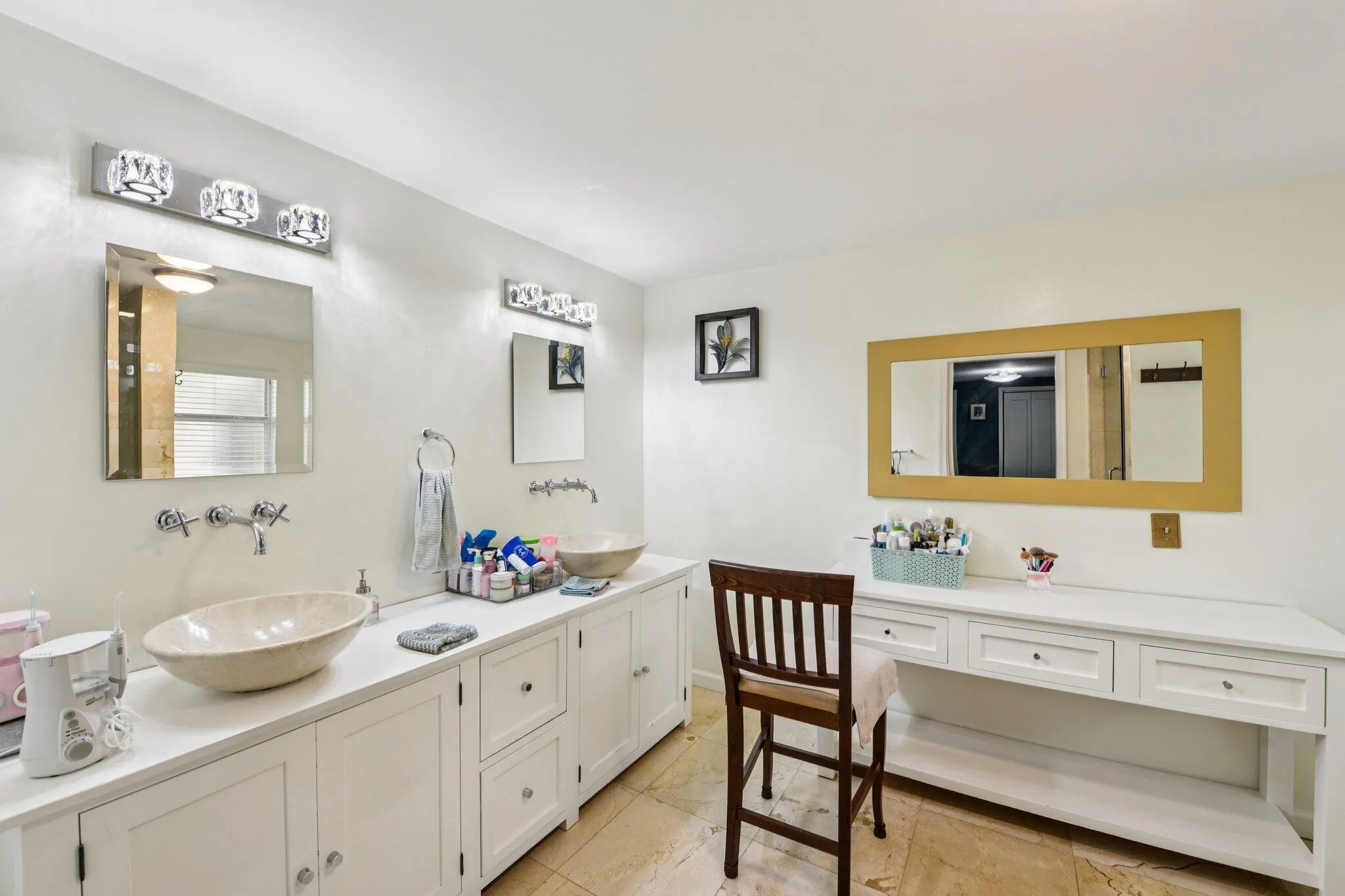 221 NE 17th Street