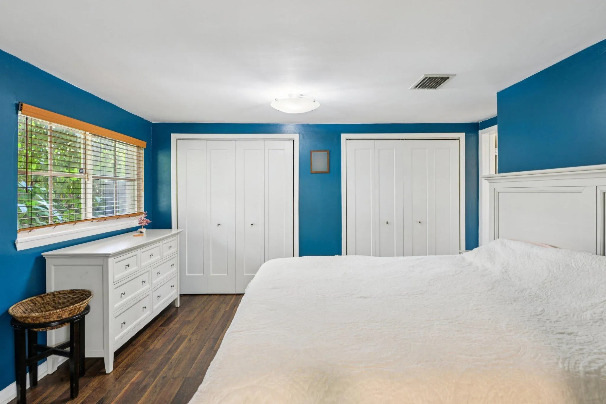 221 NE 17th Street