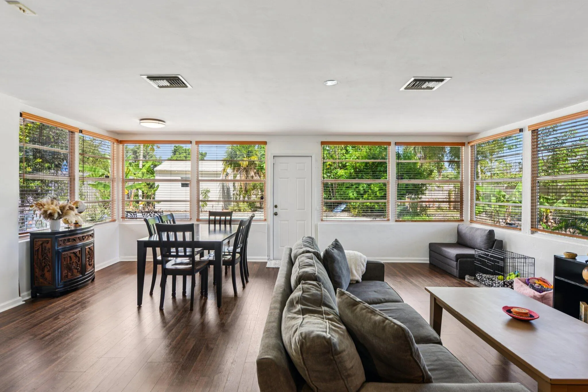 221 NE 17th Street