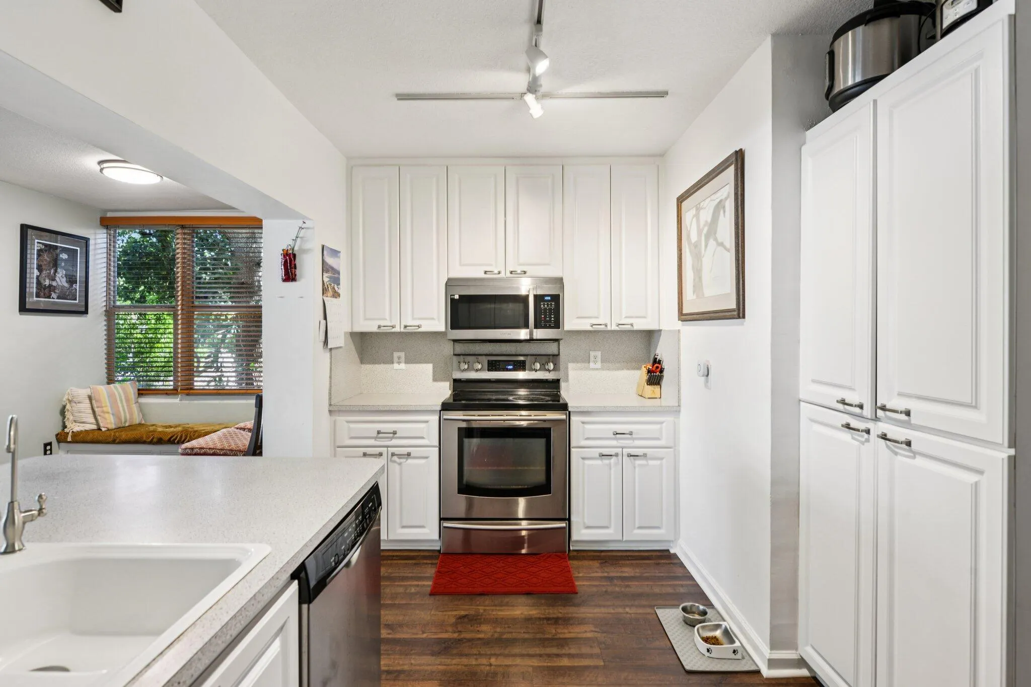 221 NE 17th Street