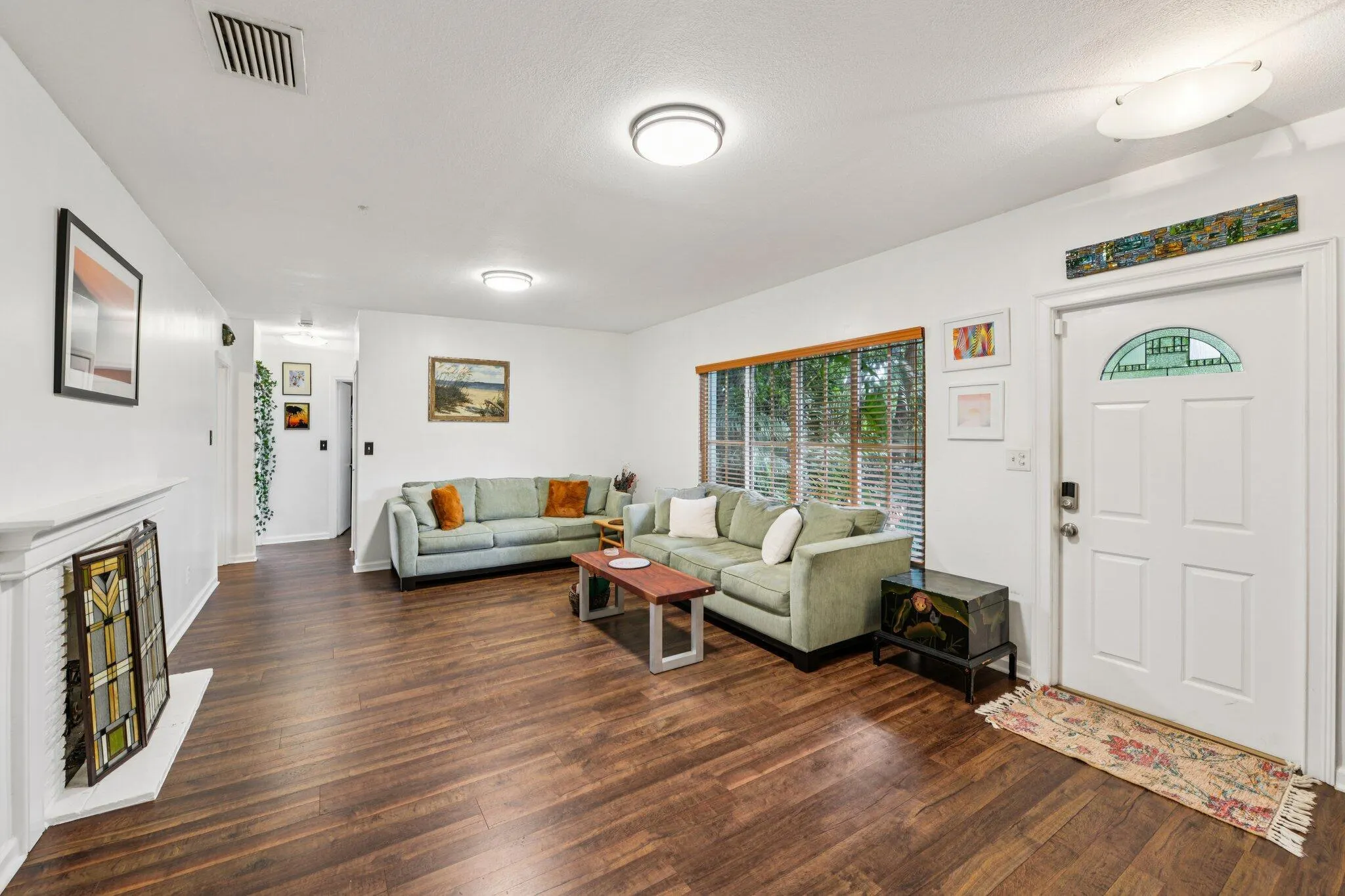 221 NE 17th Street