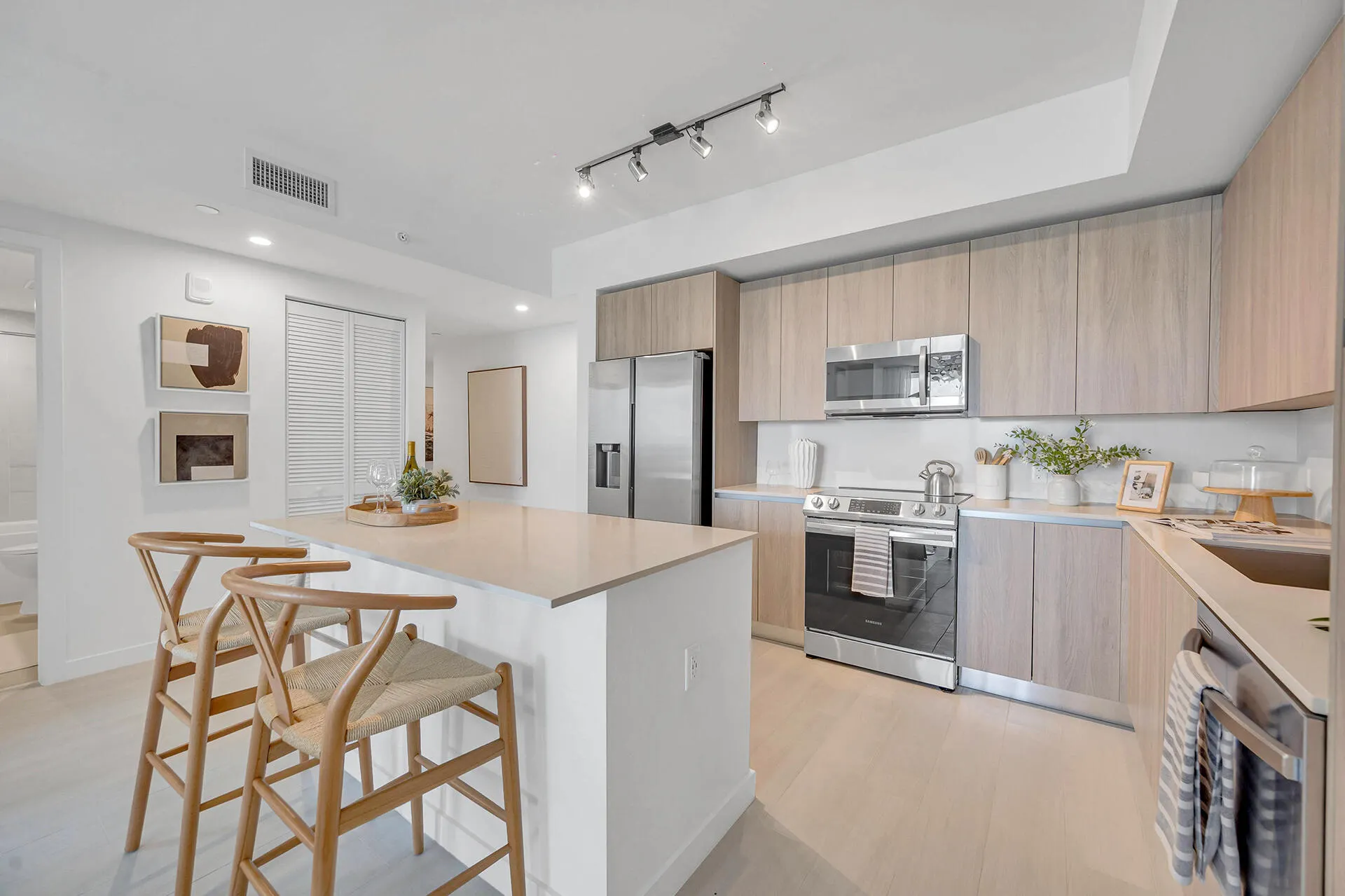 401 SW 1st Avenue, #902