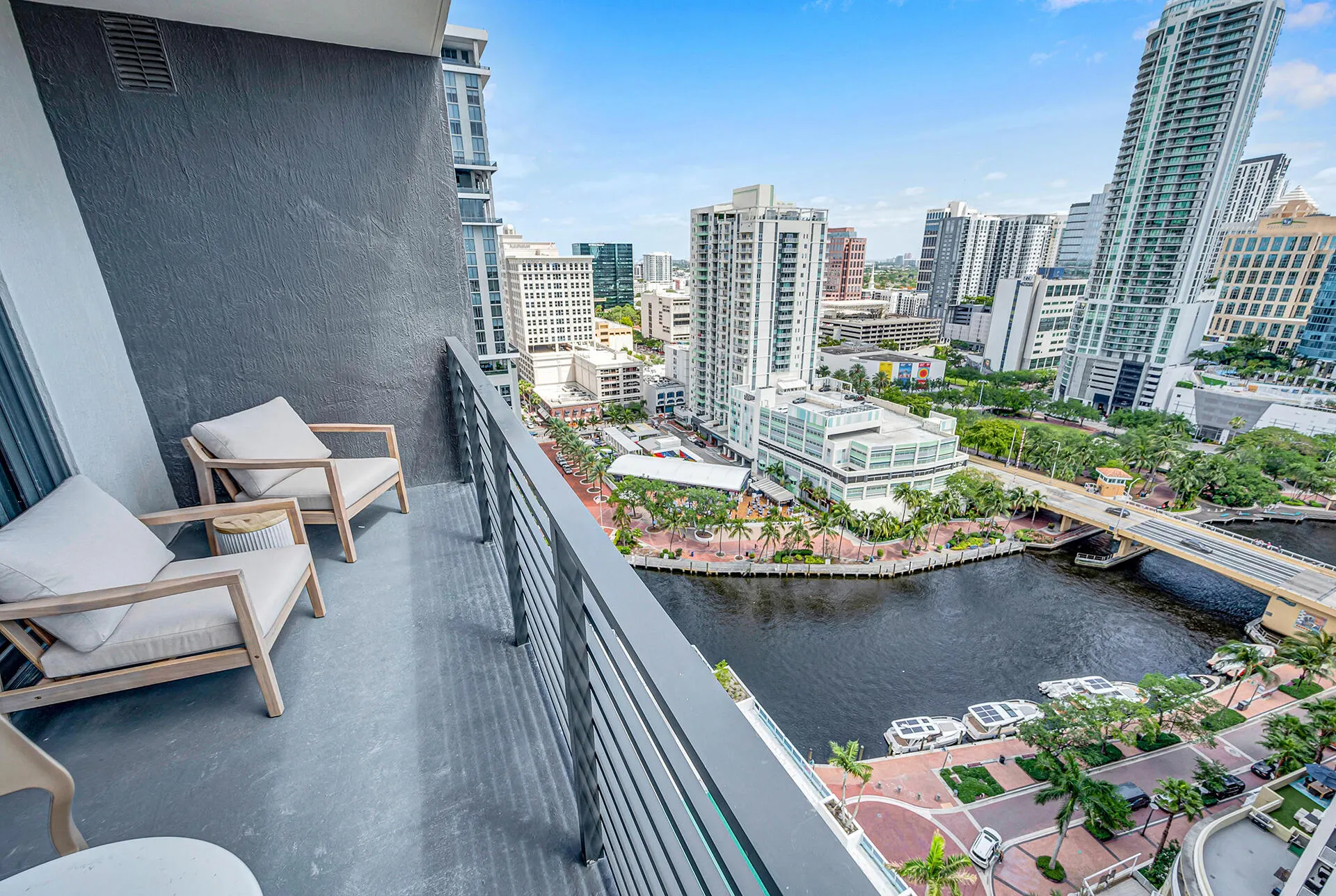 401 SW 1st Avenue, #902