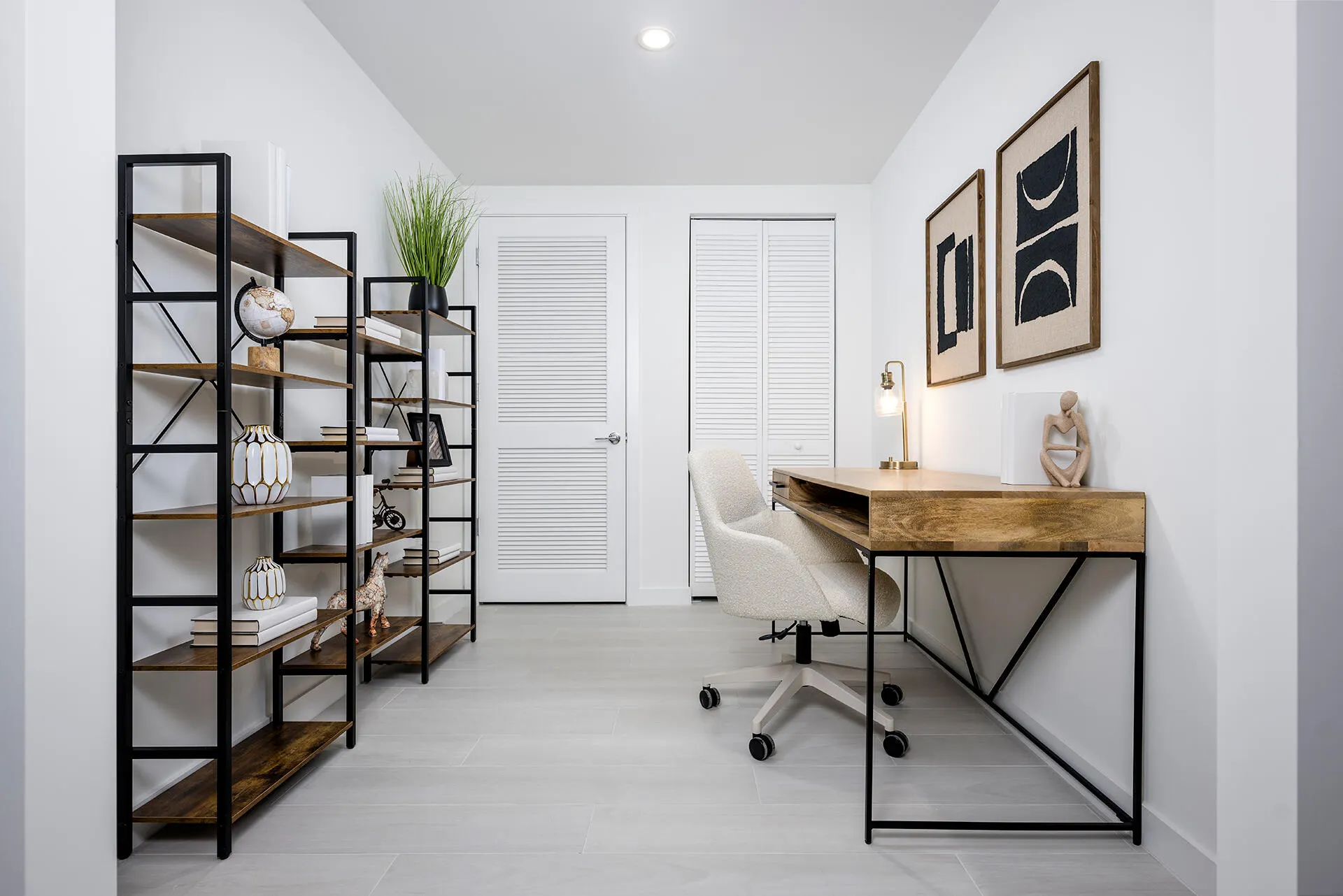 401 SW 1st Avenue, #204