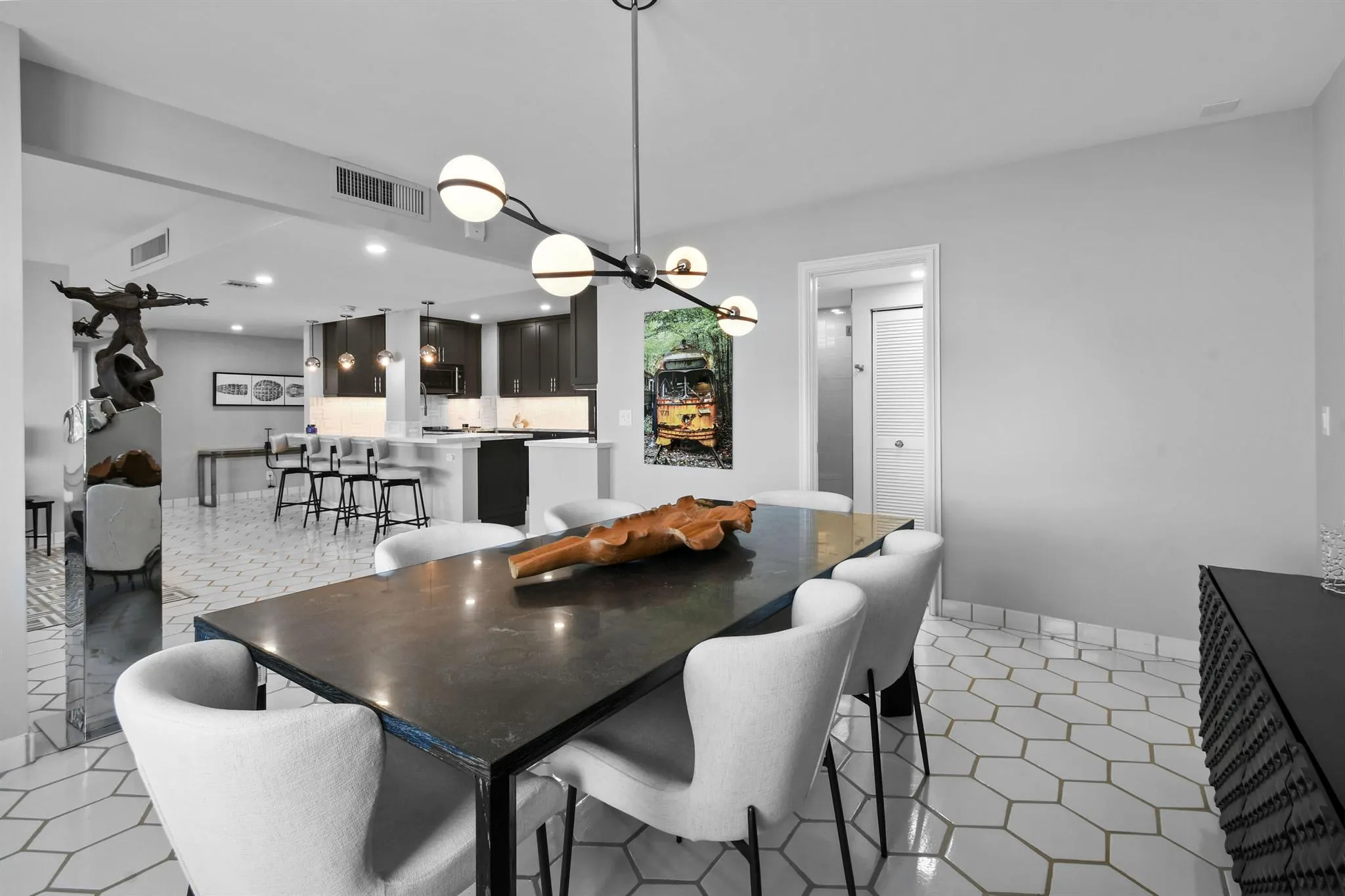 2295 S Ocean Boulevard, #617