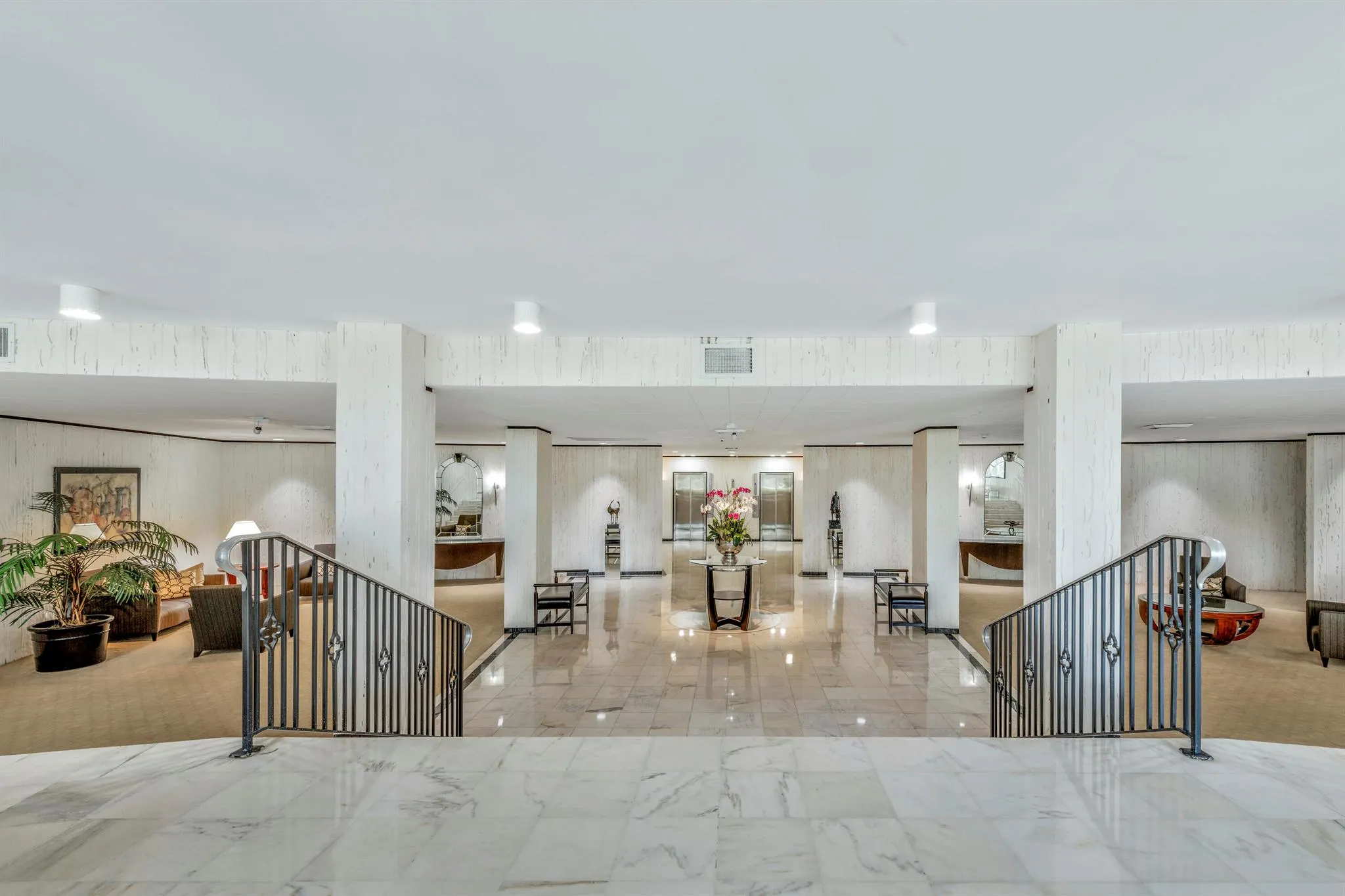 2295 S Ocean Boulevard, #617