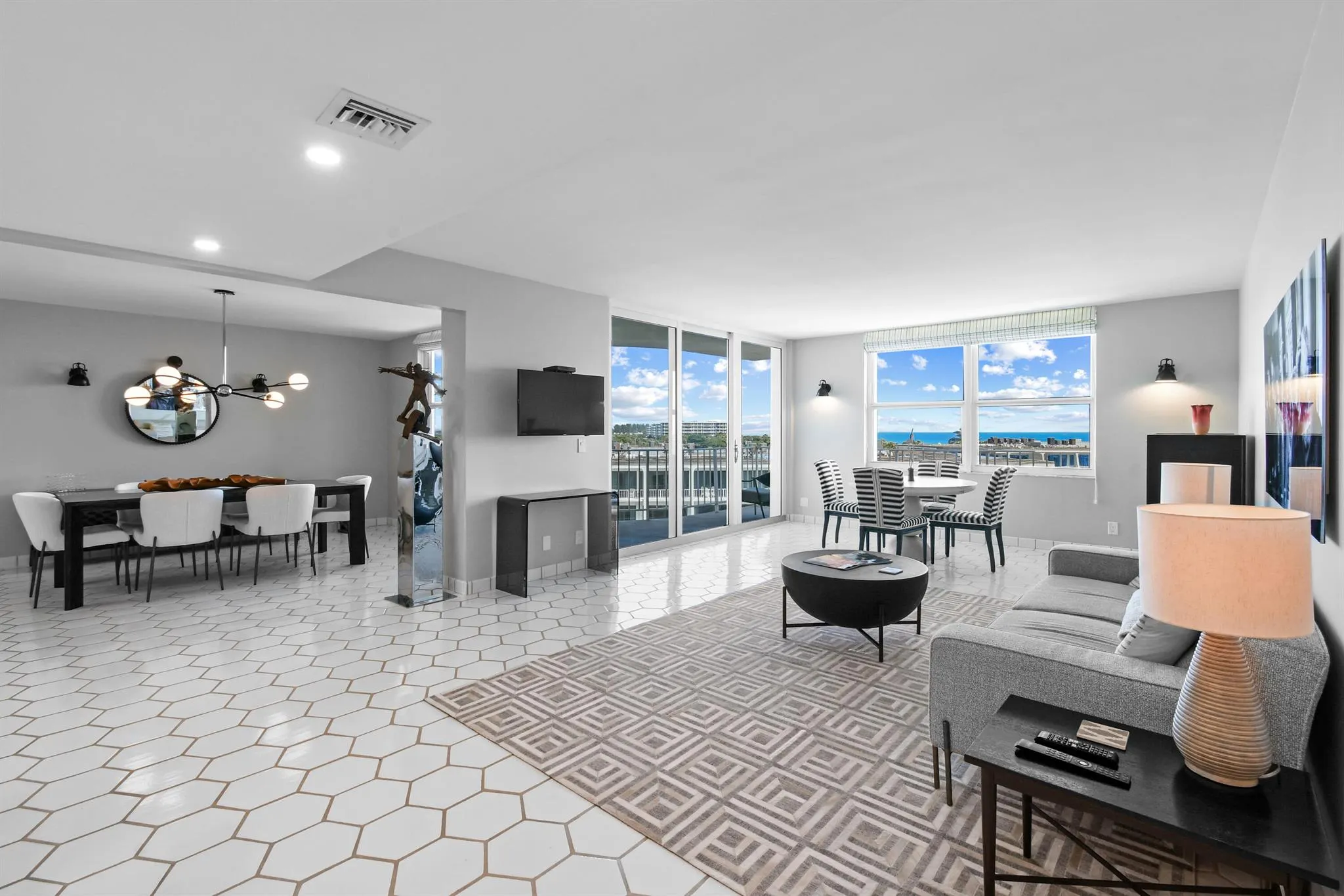 2295 S Ocean Boulevard, #617
