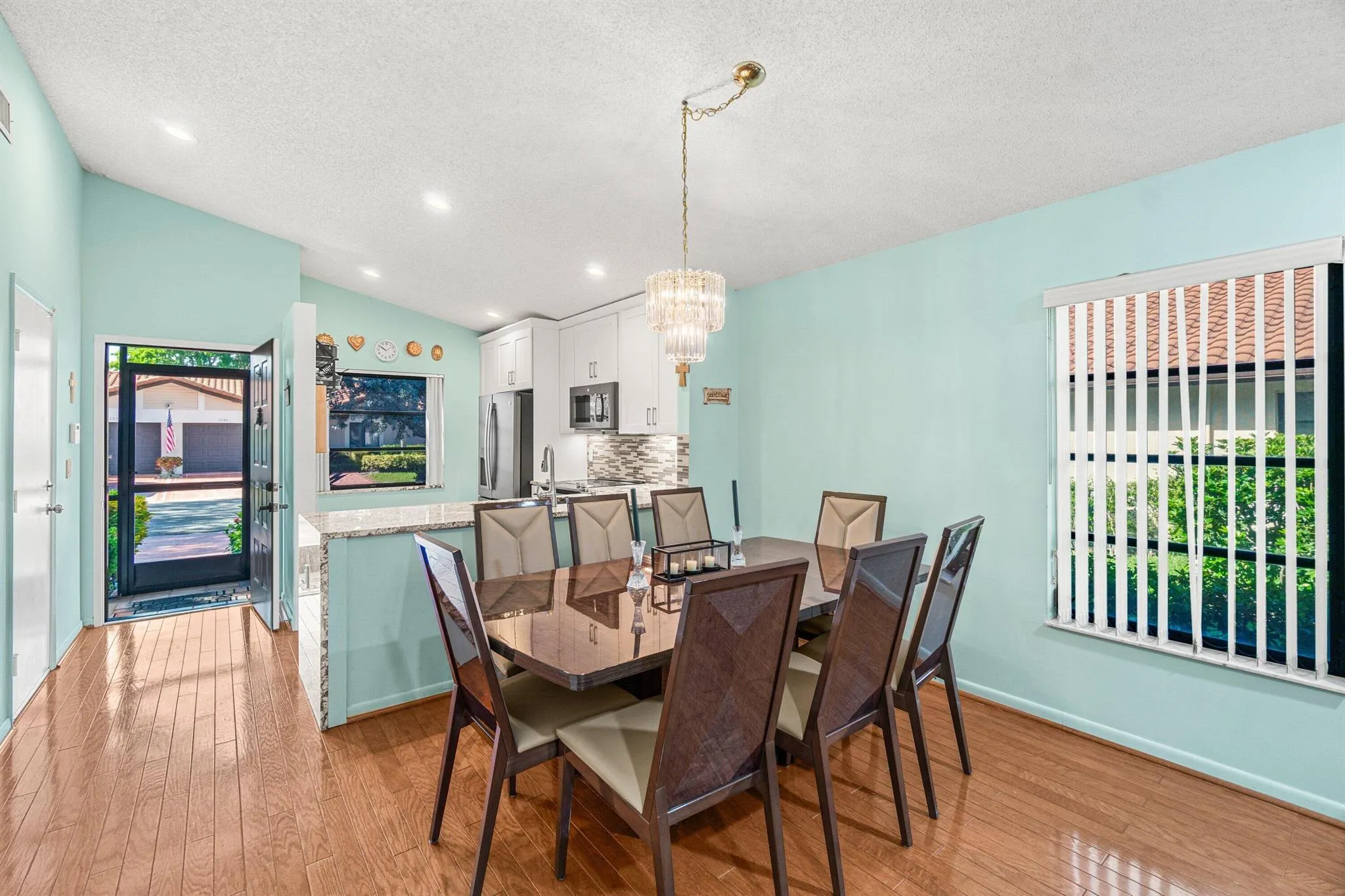 6235 Kings Gate Circle
