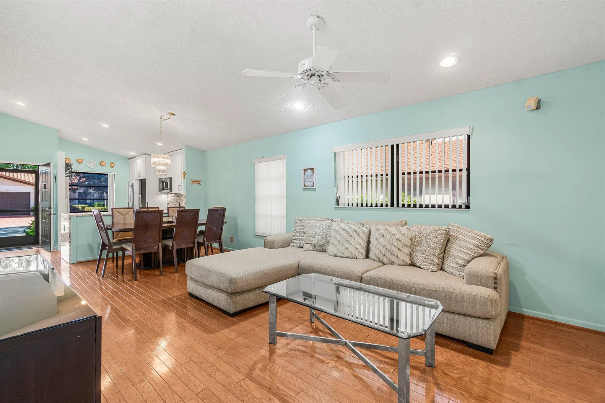 6235 Kings Gate Circle