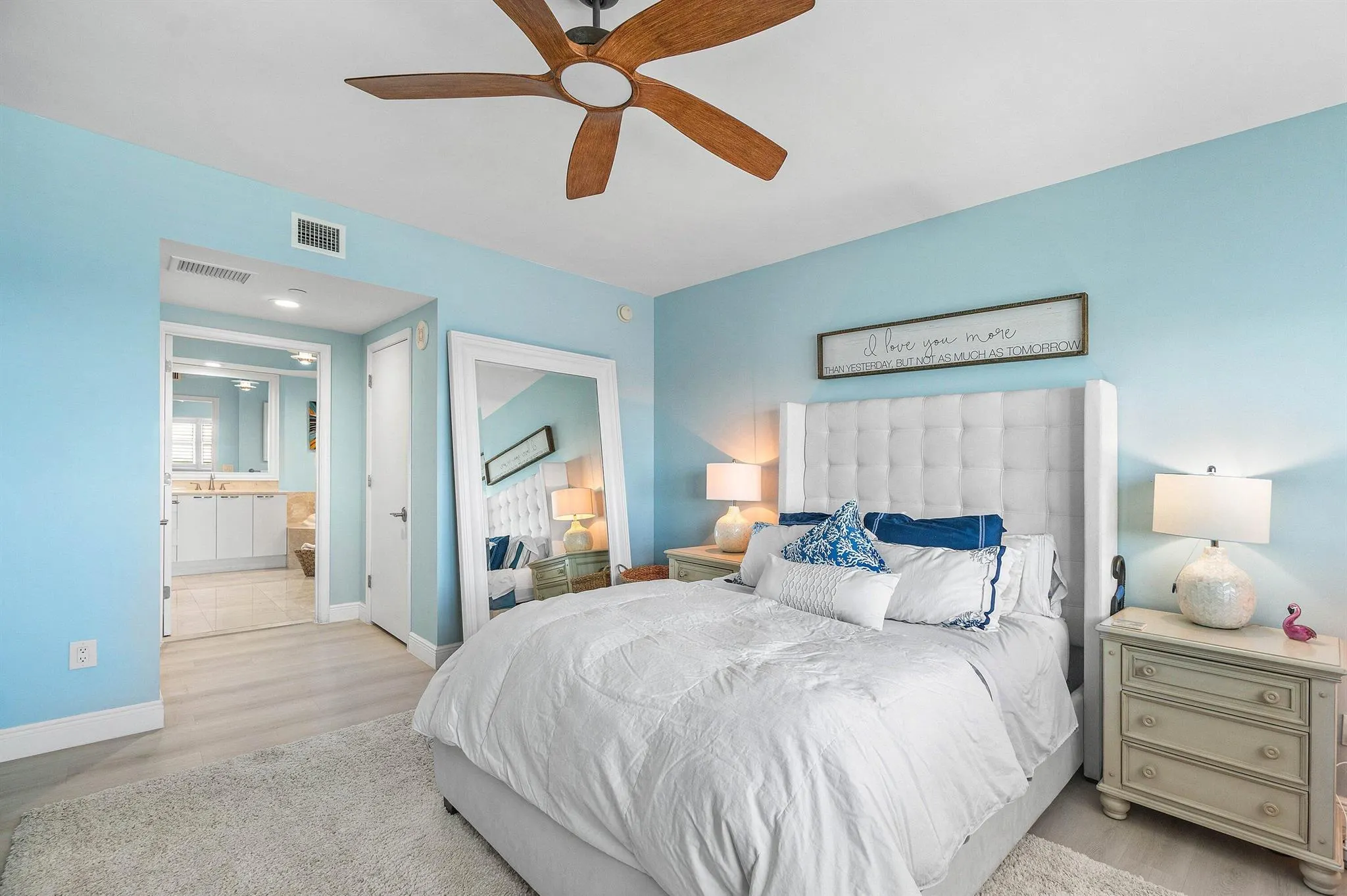 2650 Lake Shore Drive, #1202