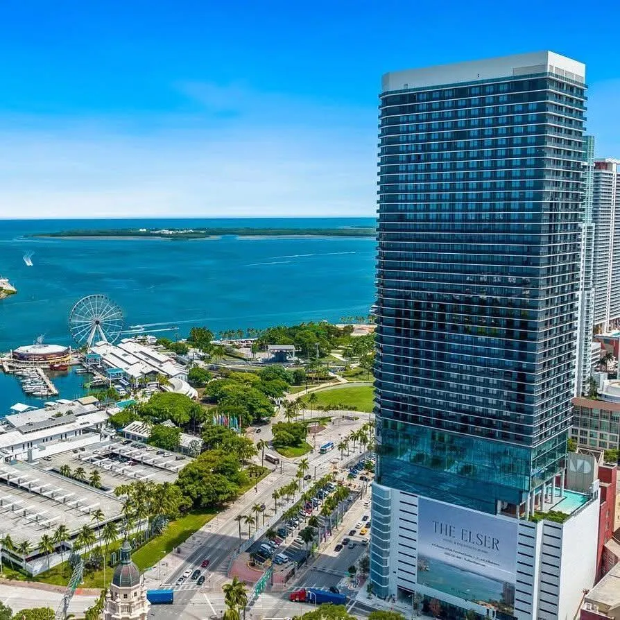398 NE 5th Street, #2118