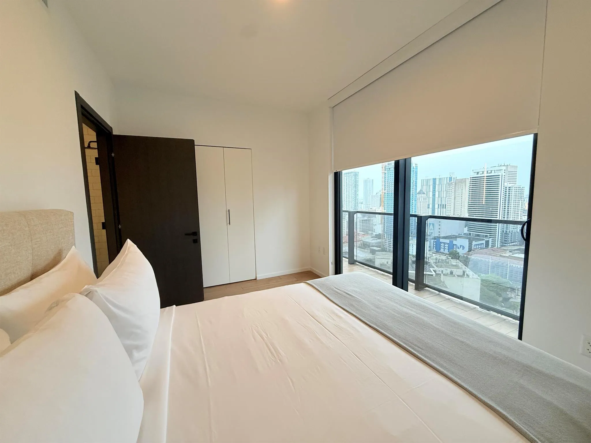 398 NE 5th Street, #2118
