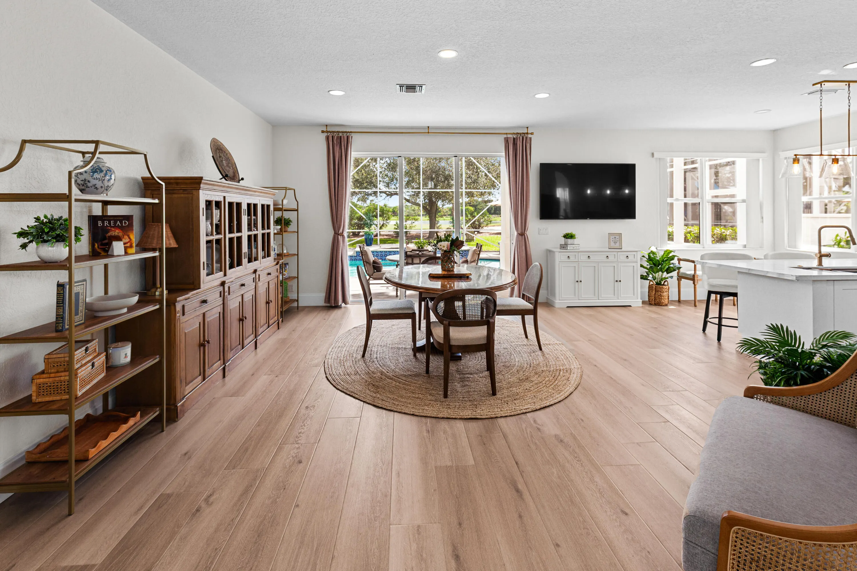 2122 Country Golf Drive