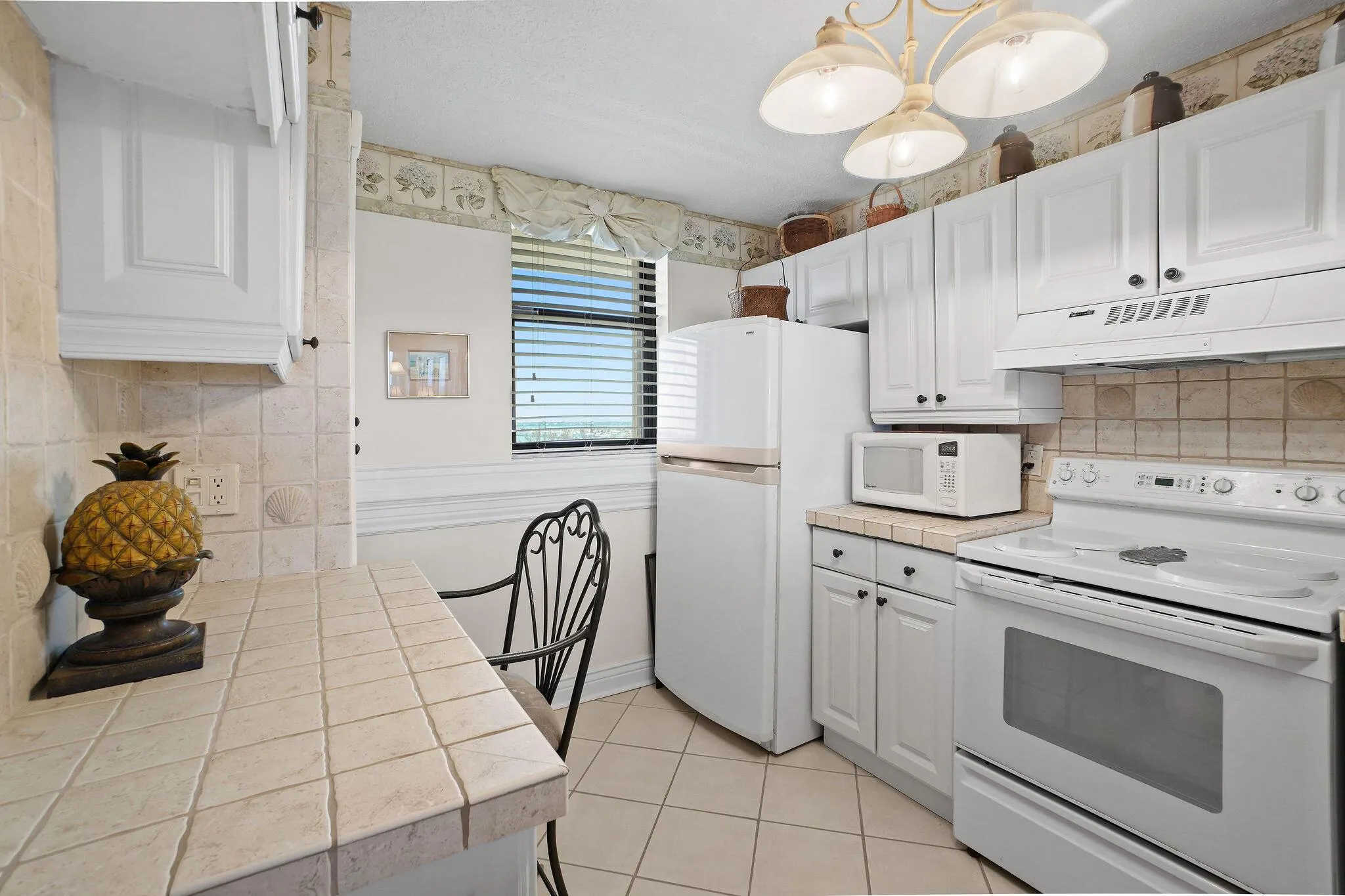 9940 S Ocean Drive, #907