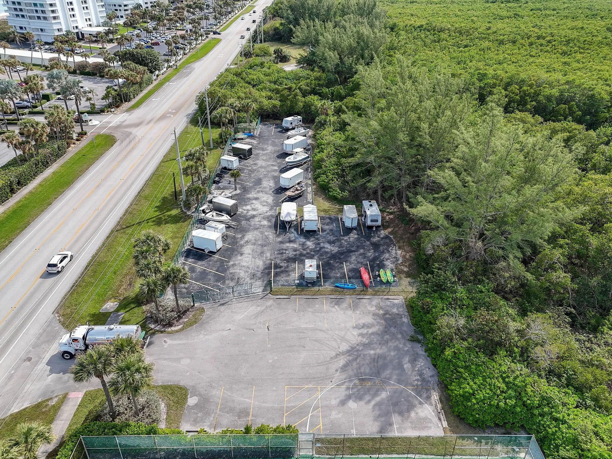 9940 S Ocean Drive, #907