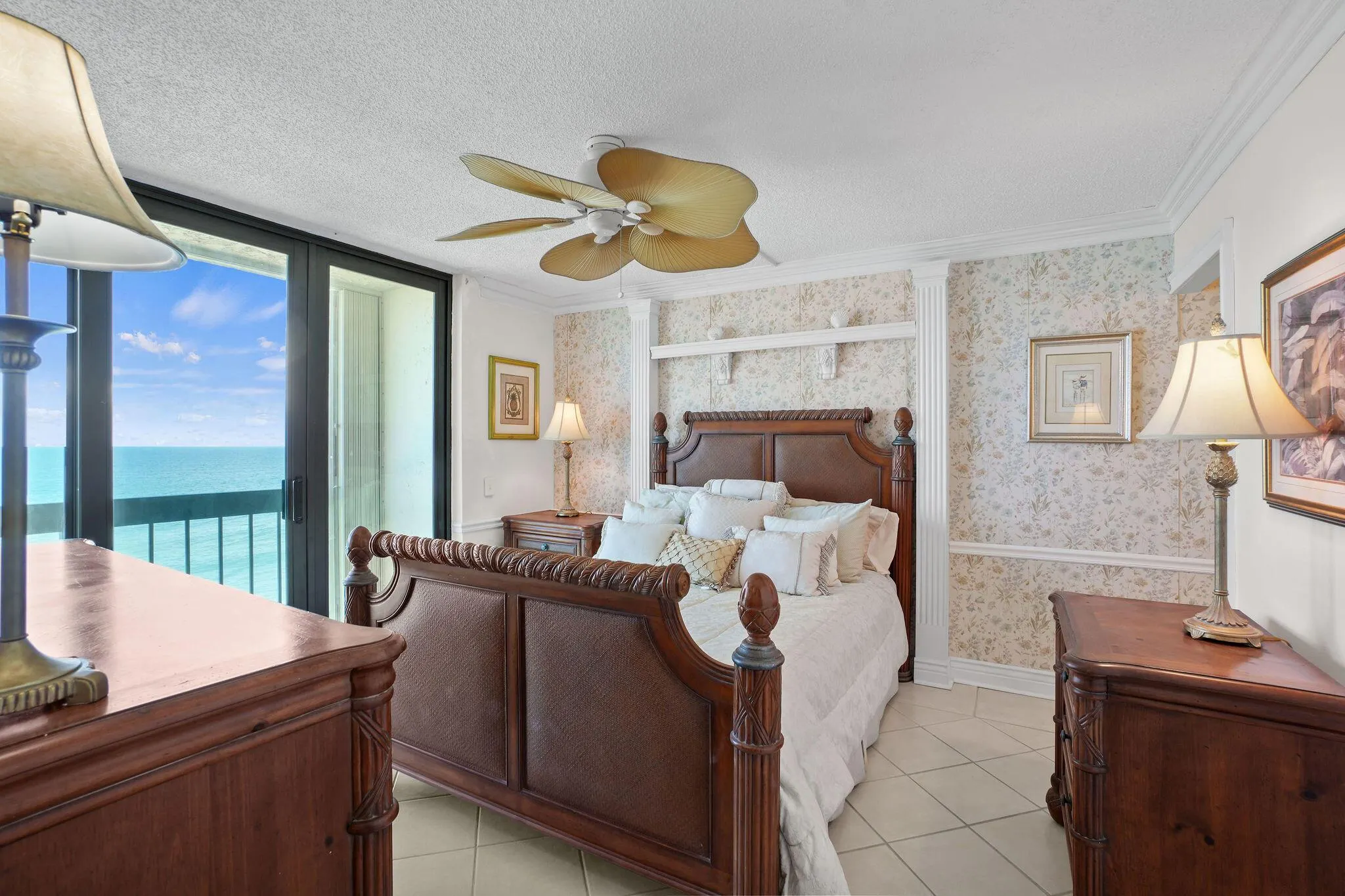9940 S Ocean Drive, #907