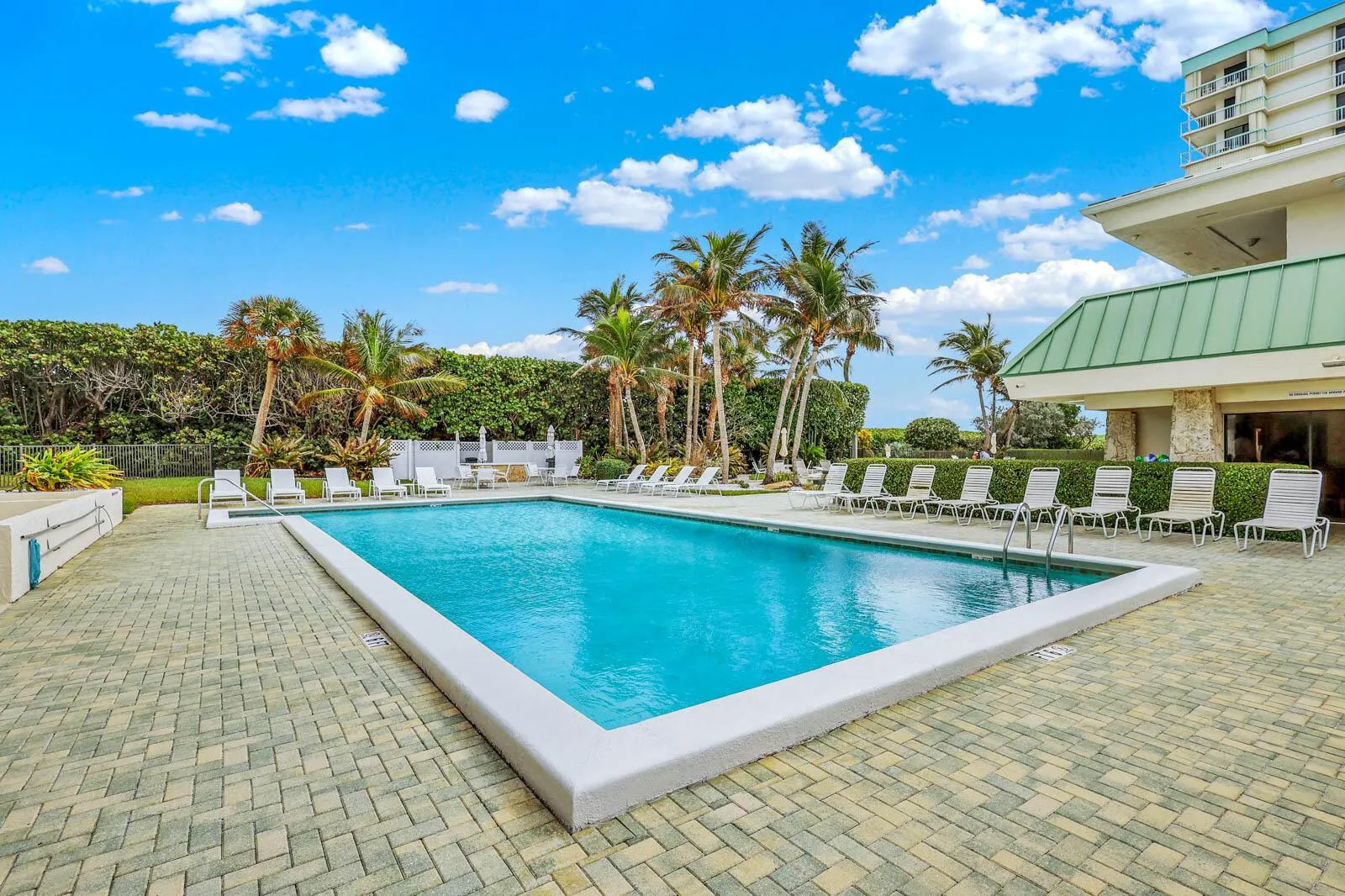 9940 S Ocean Drive, #907