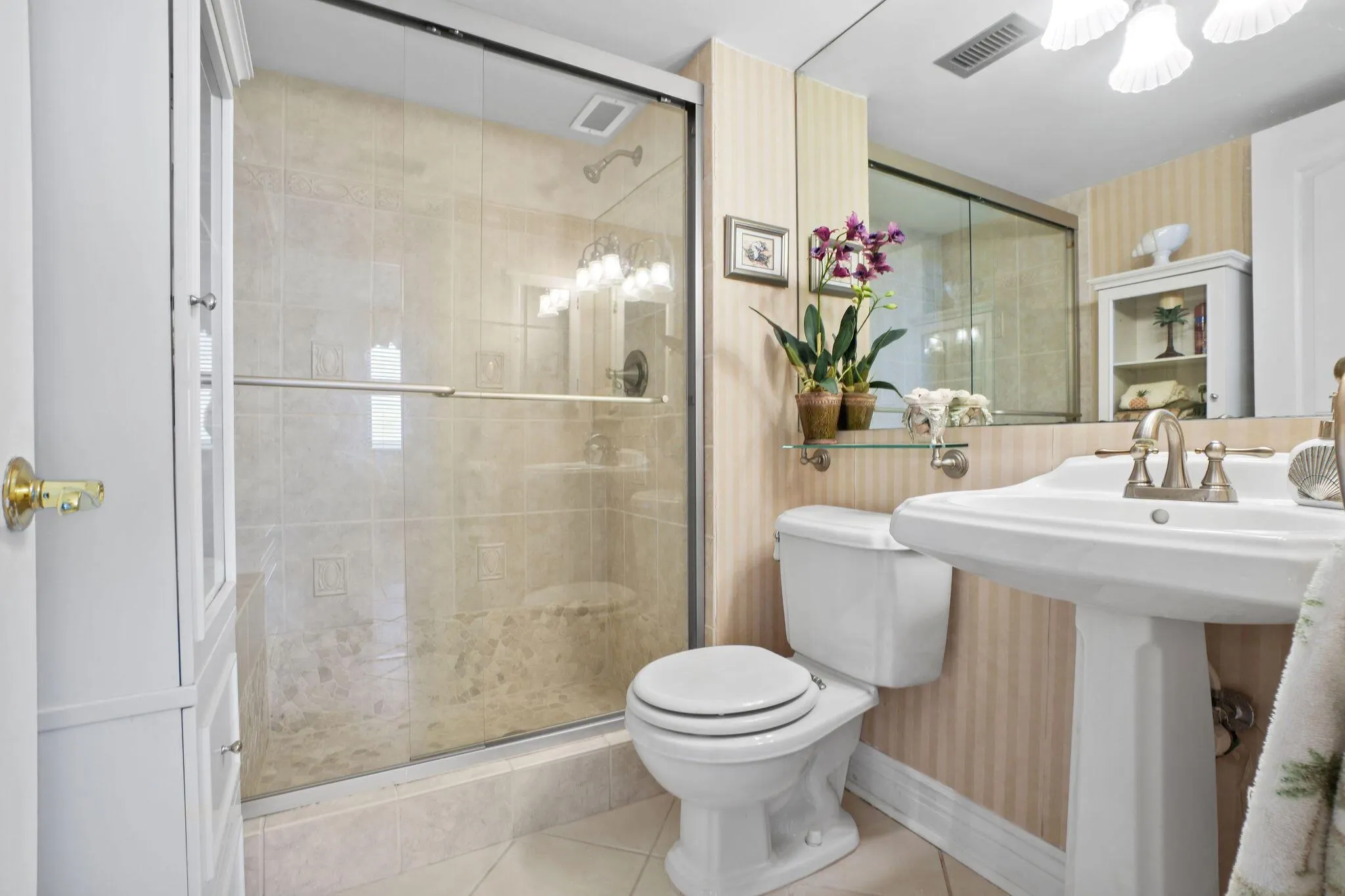 9940 S Ocean Drive, #907