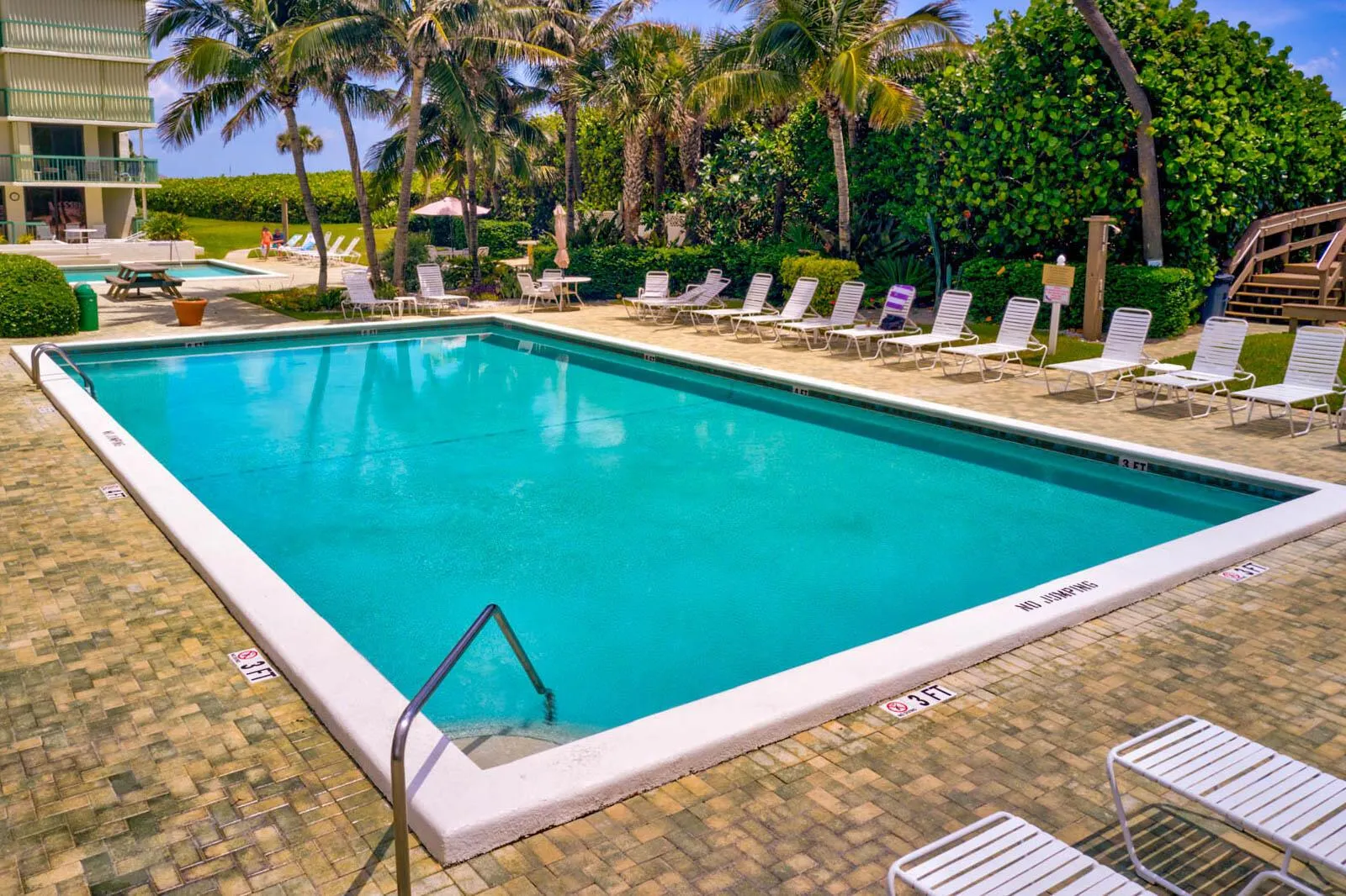 9940 S Ocean Drive, #907