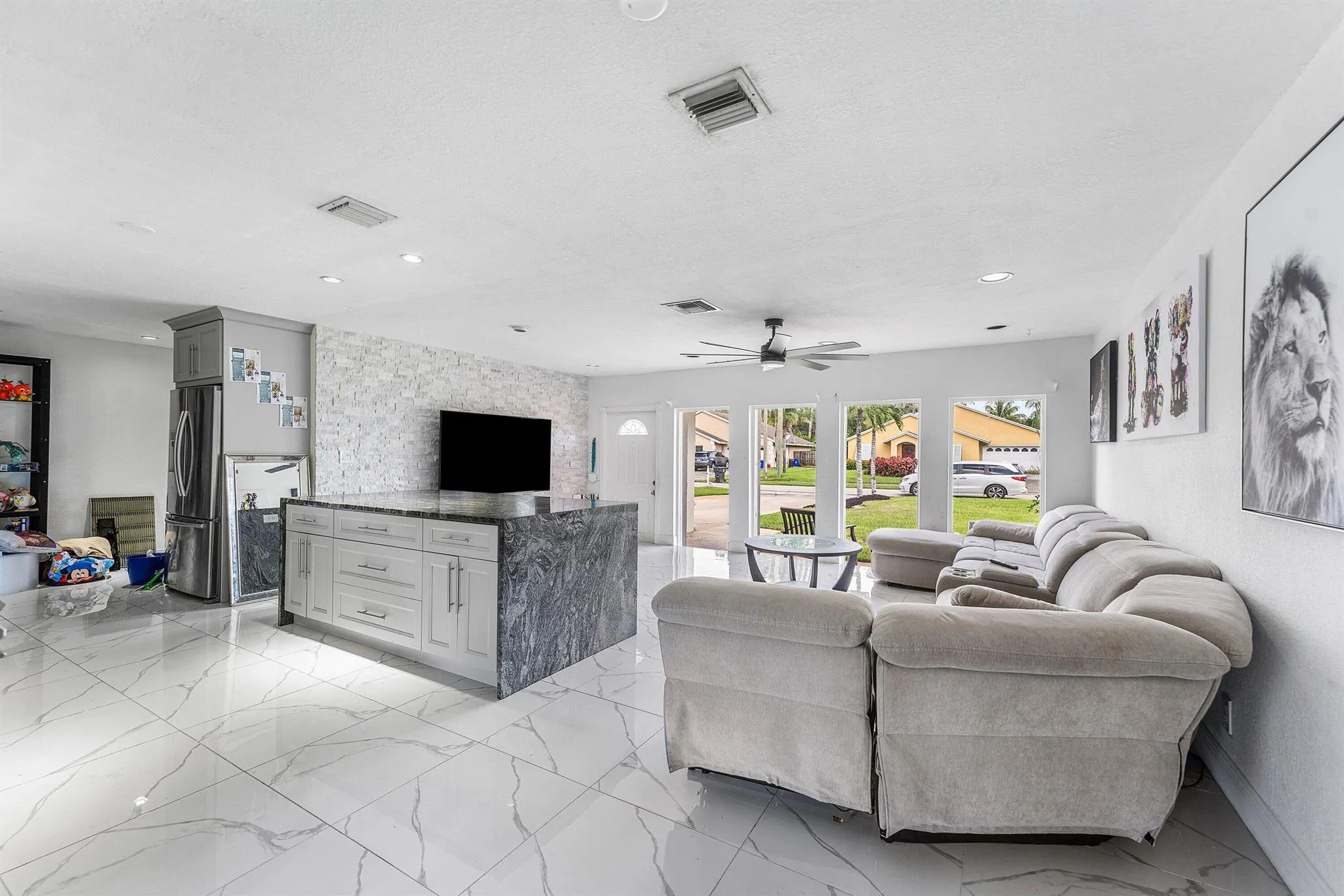 7536 Cocoanut Drive
