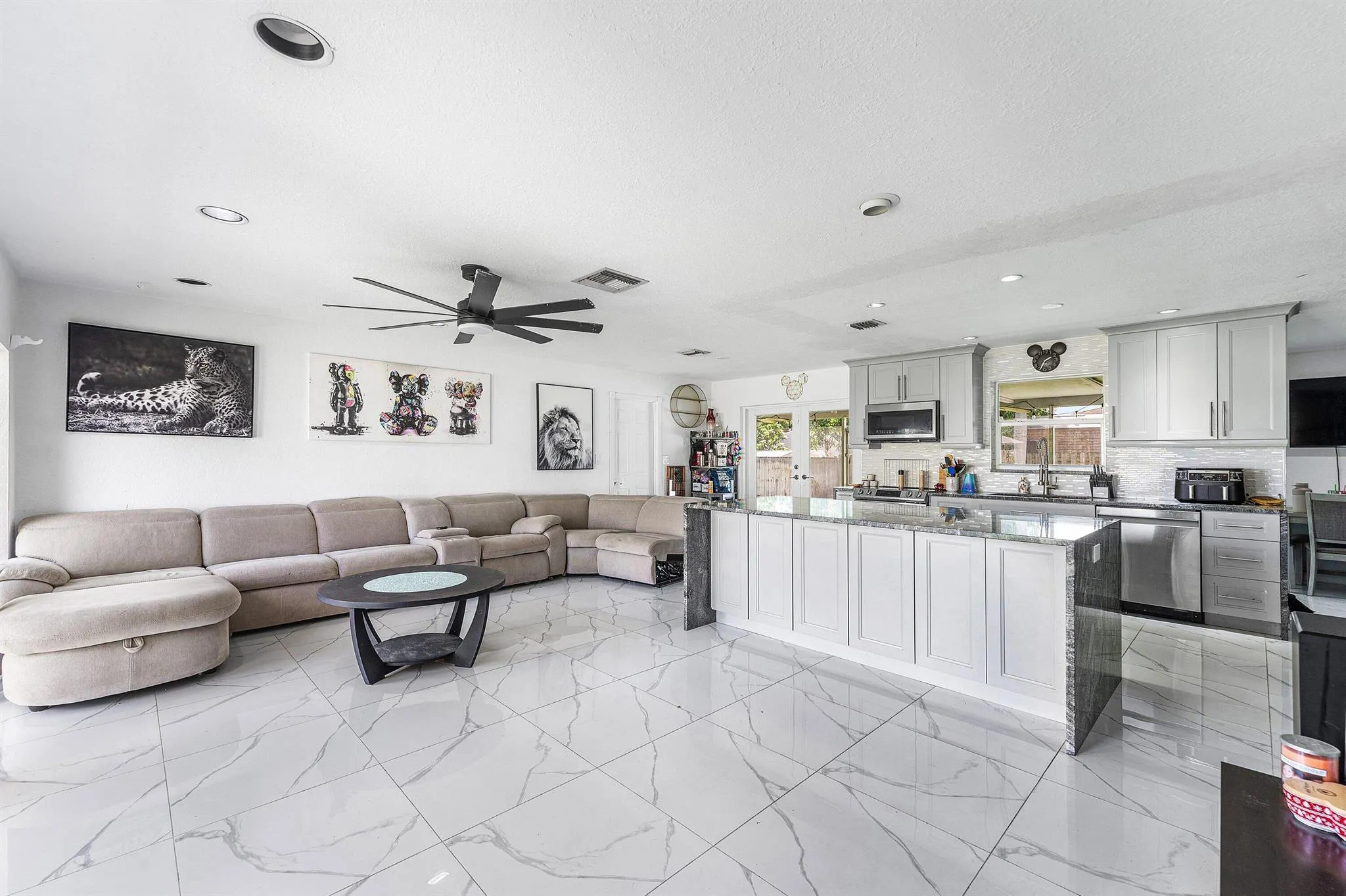 7536 Cocoanut Drive