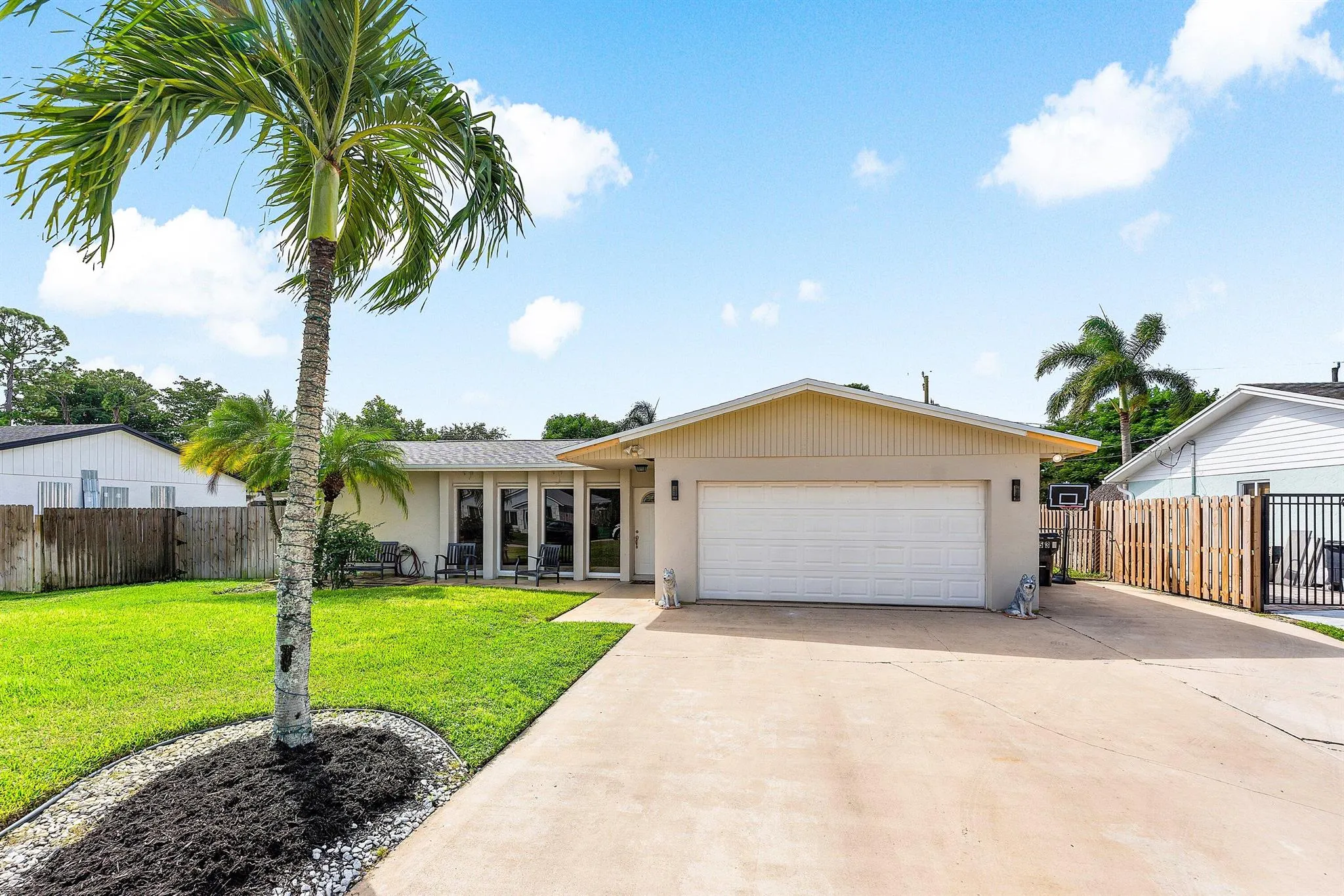 7536 Cocoanut Drive