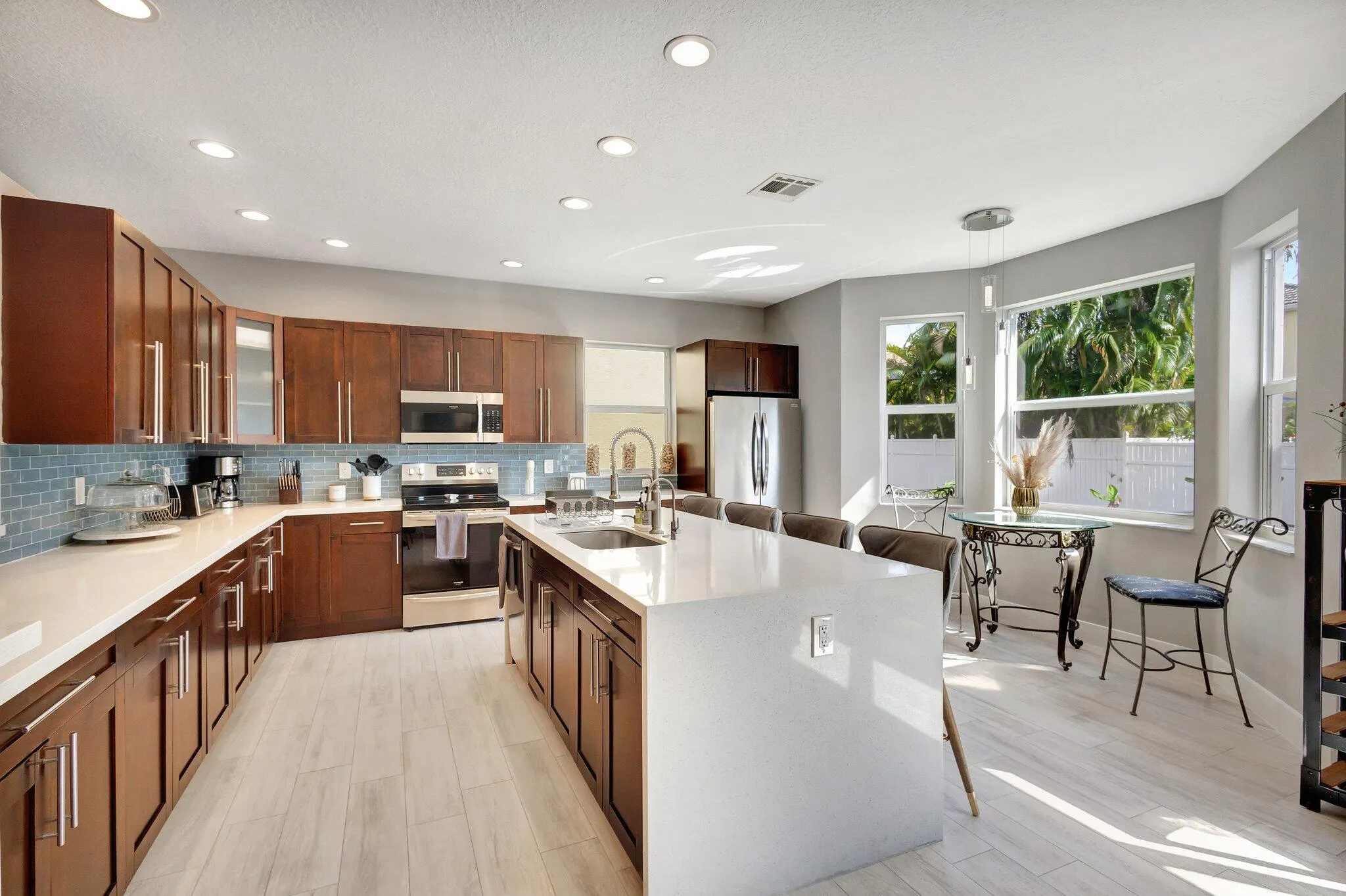 2583 Sawyer Terrace