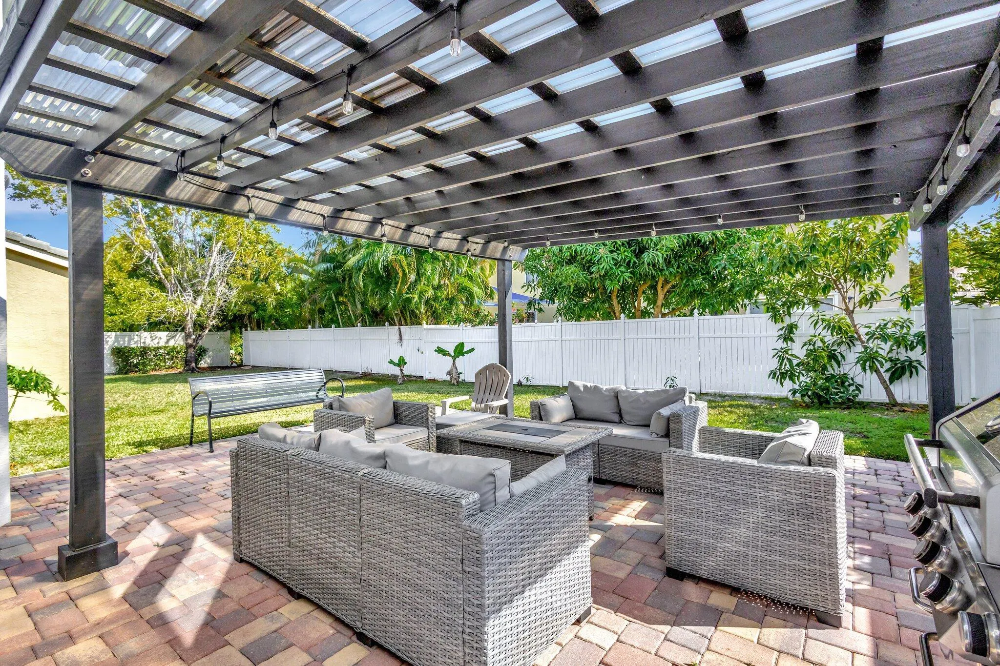 2583 Sawyer Terrace