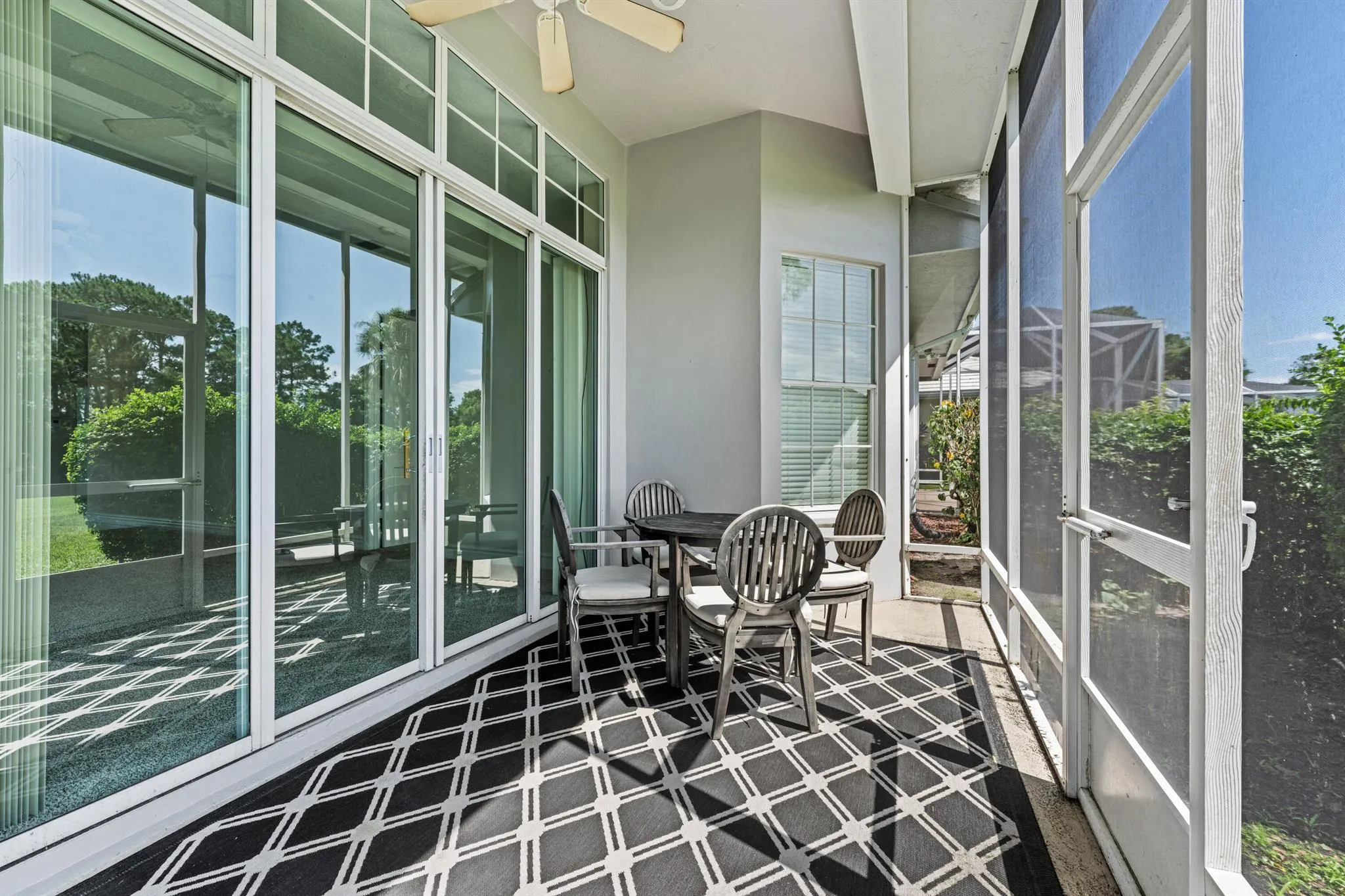 407 SW Fairway Landing