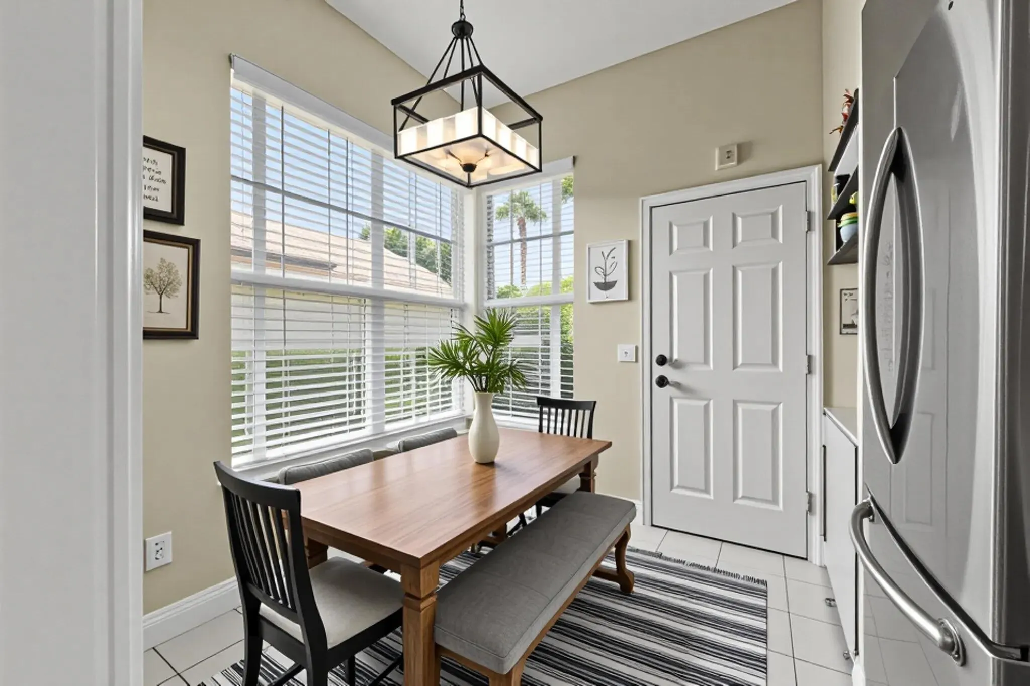 407 SW Fairway Landing