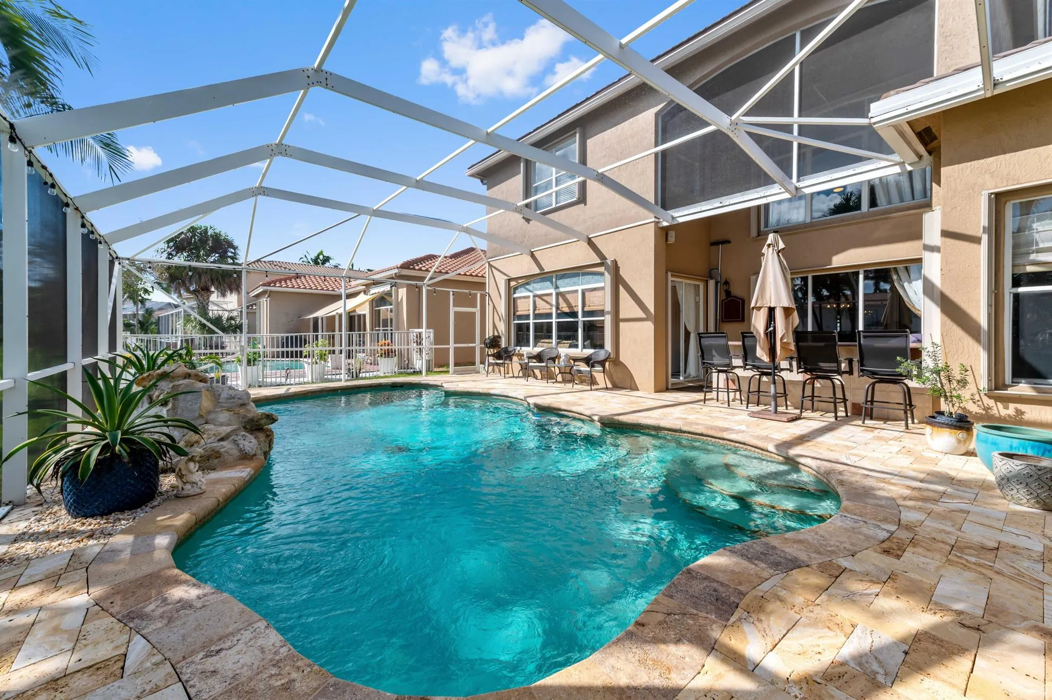 6982 Houlton Circle