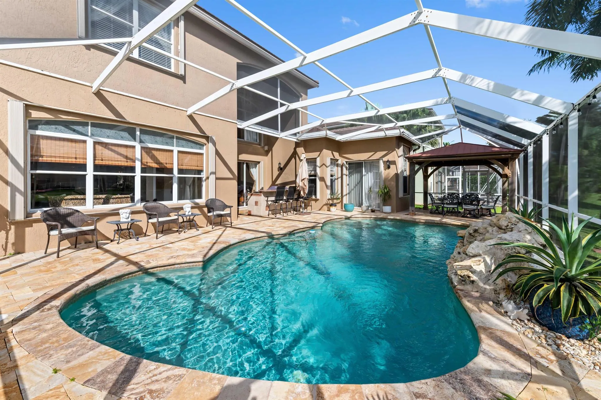 6982 Houlton Circle