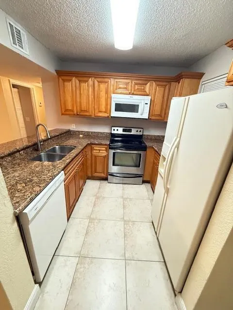 1660 Windorah Way, #C