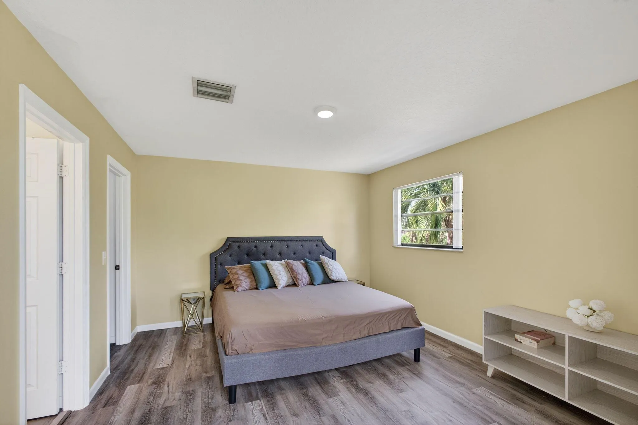 2399 Lena Lane