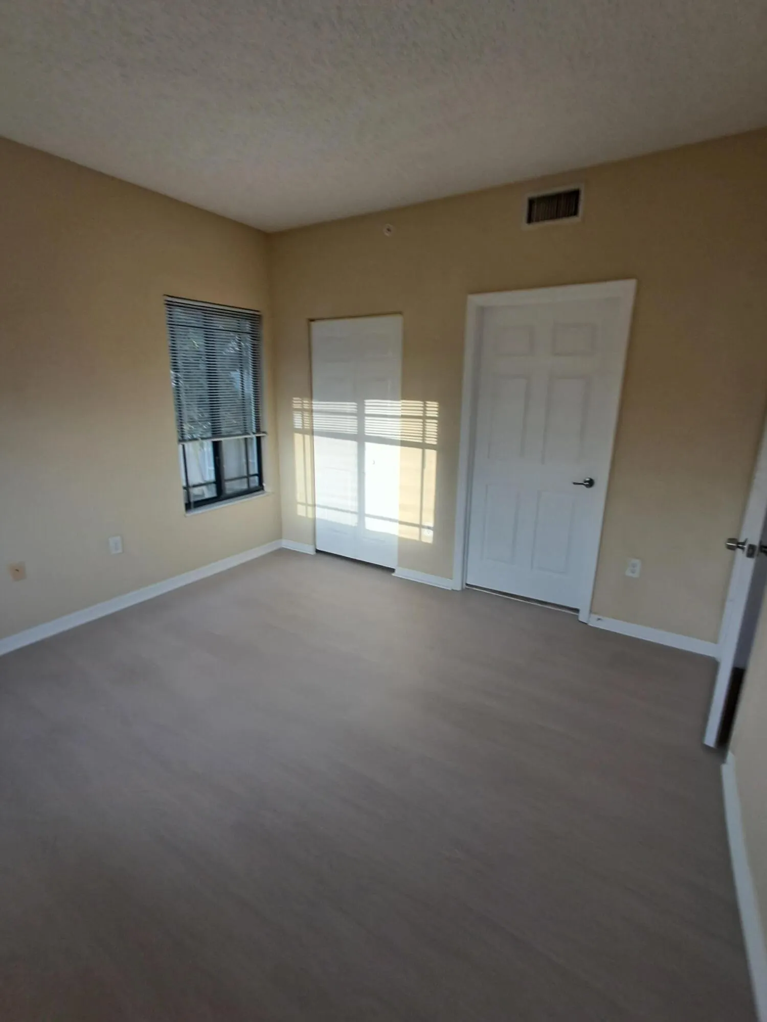 2807 Veronia Drive, #101