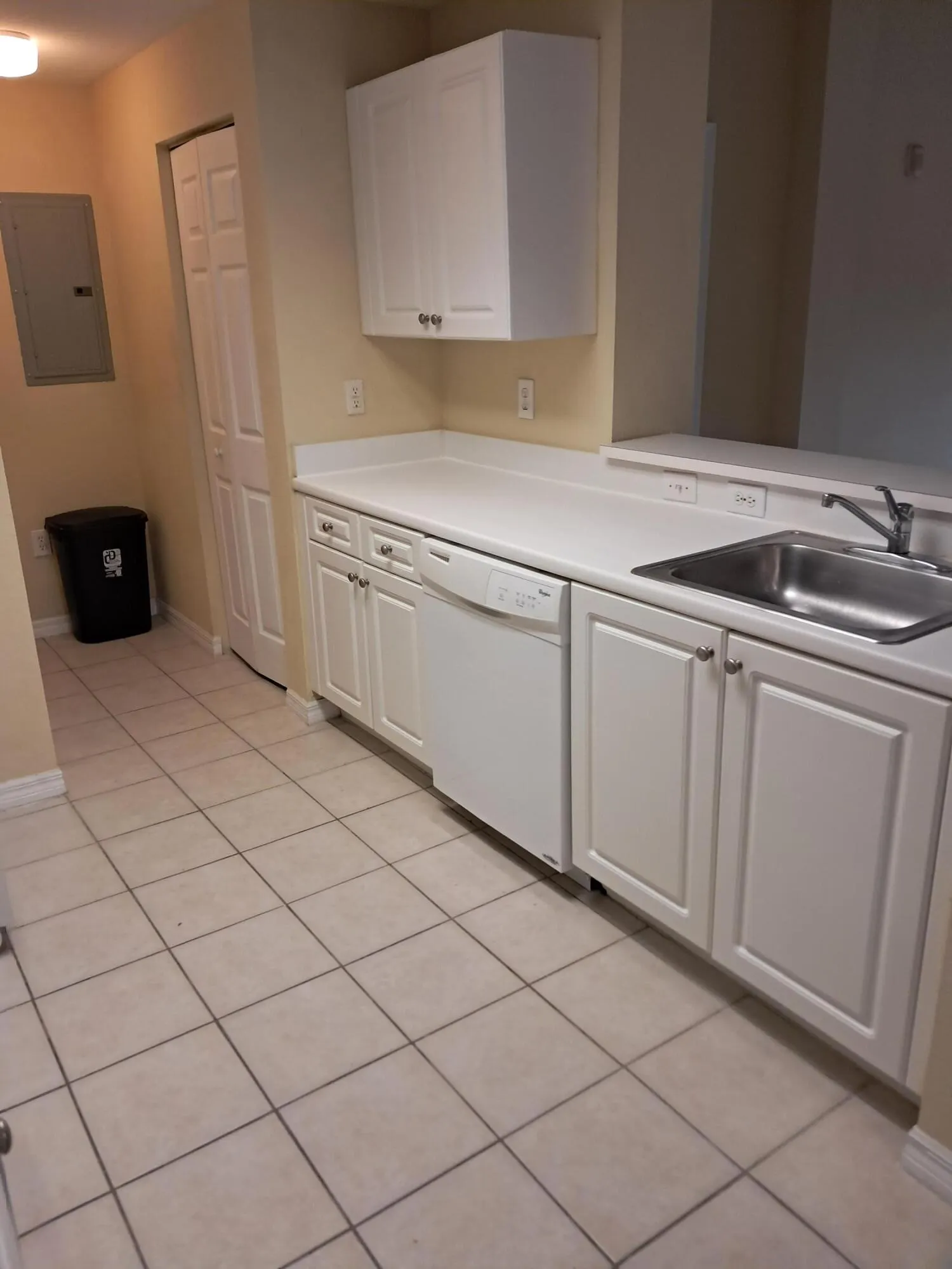 2807 Veronia Drive, #101