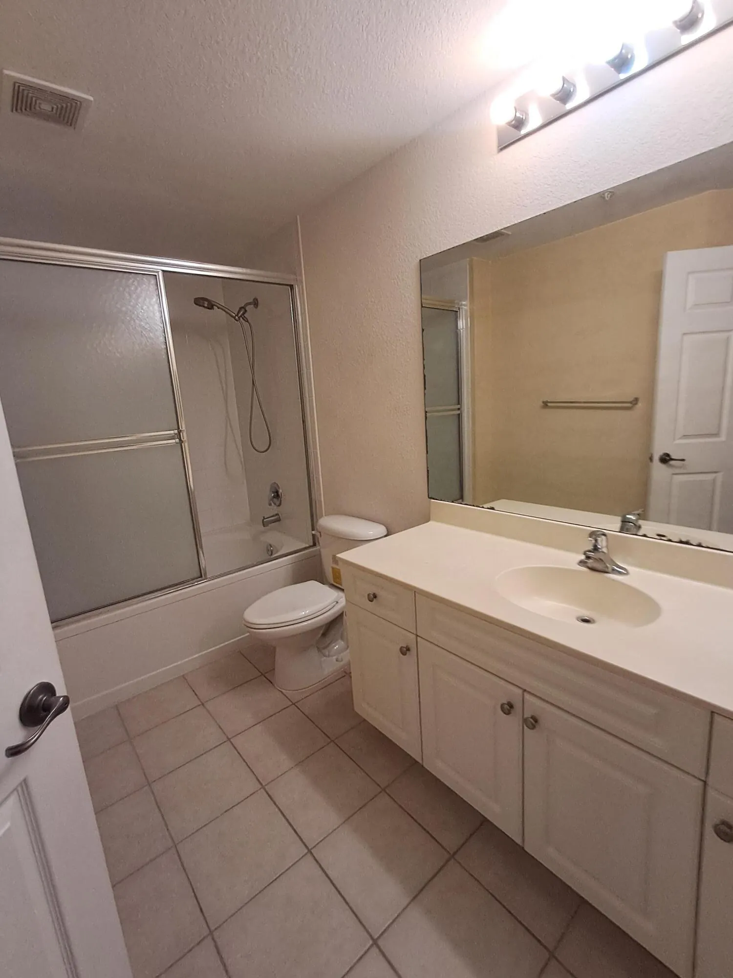 2807 Veronia Drive, #101